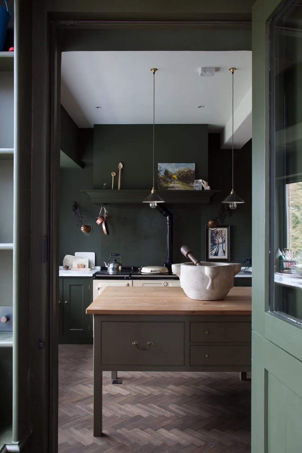 Dark Green Kitchens [Kitchen Trends 2024] — Greenhouse Studio