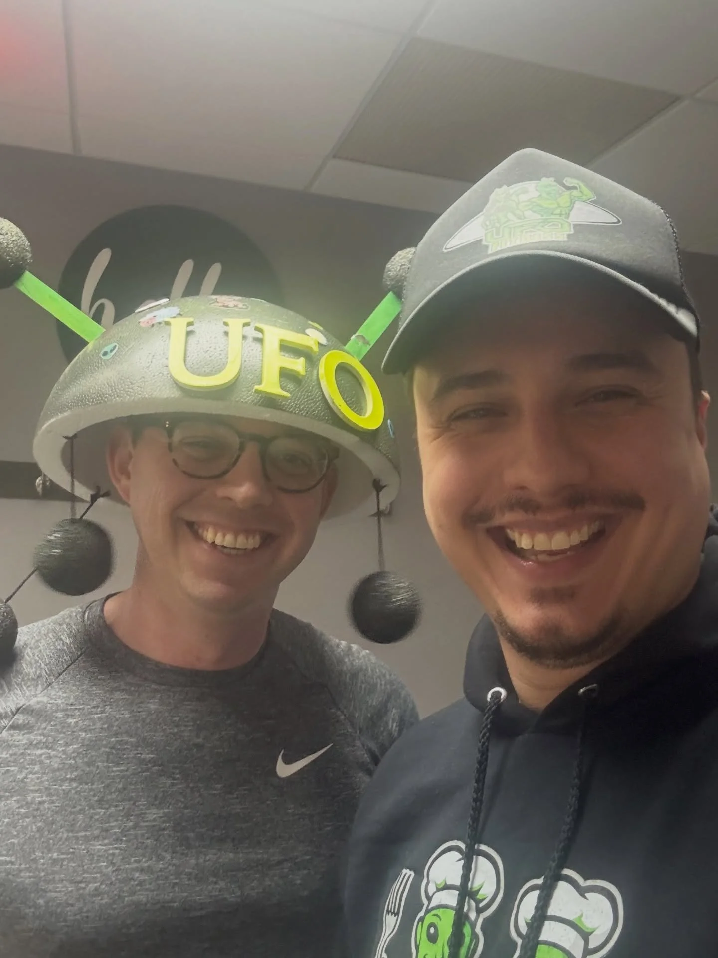 Congrats to our newest clients of the month!! 🛸 
Justin from Ontario, Ashley from Downtown, and Valerie from Greece!

👽 👽 👽 

#ufofitness #fit #fitness