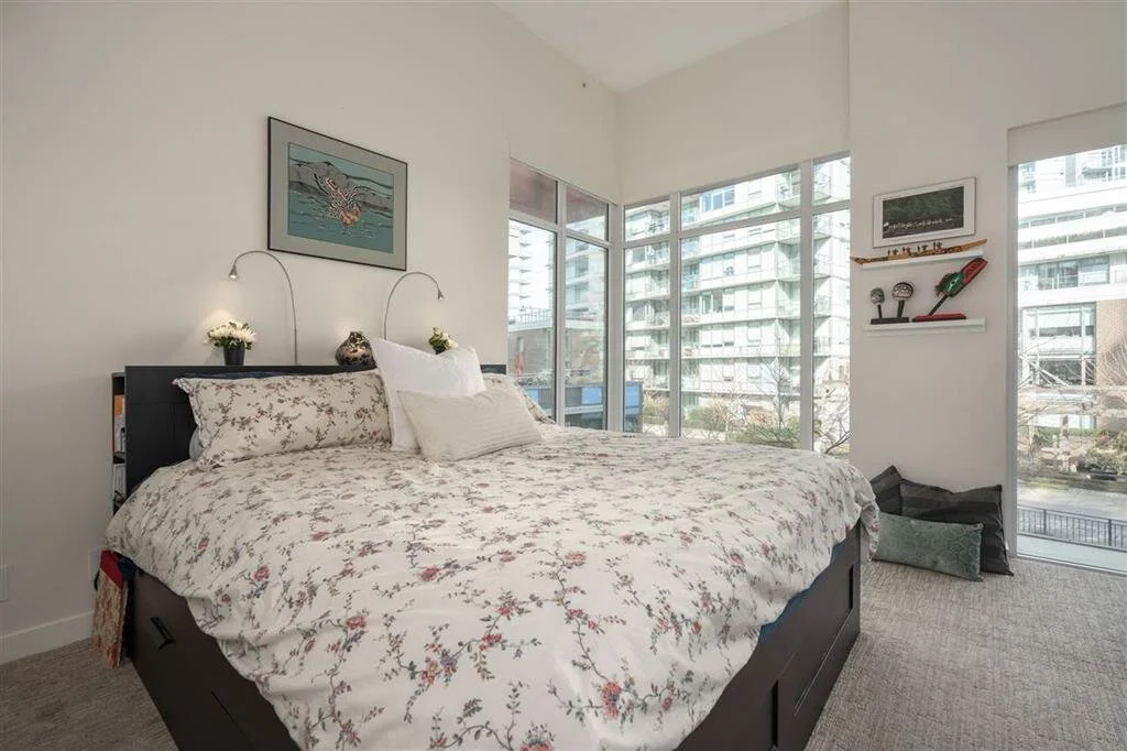 141 E 1st mount pleasant bedrroom.jpeg
