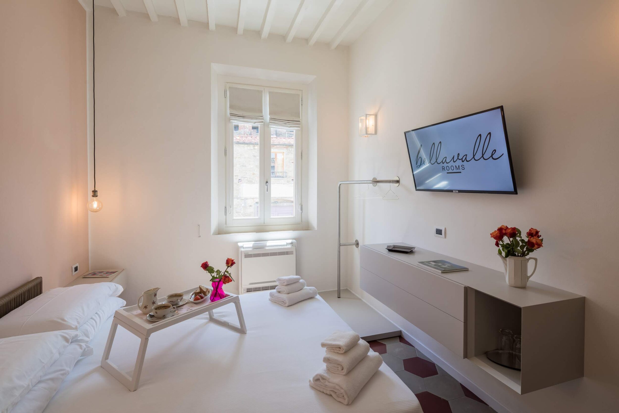 B&B-VINCI-BELLAVALLE ROOMS-APPARTAMENTO.jpg