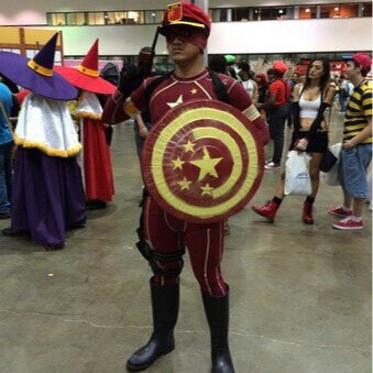 Captain  China Cosplay Pic 3