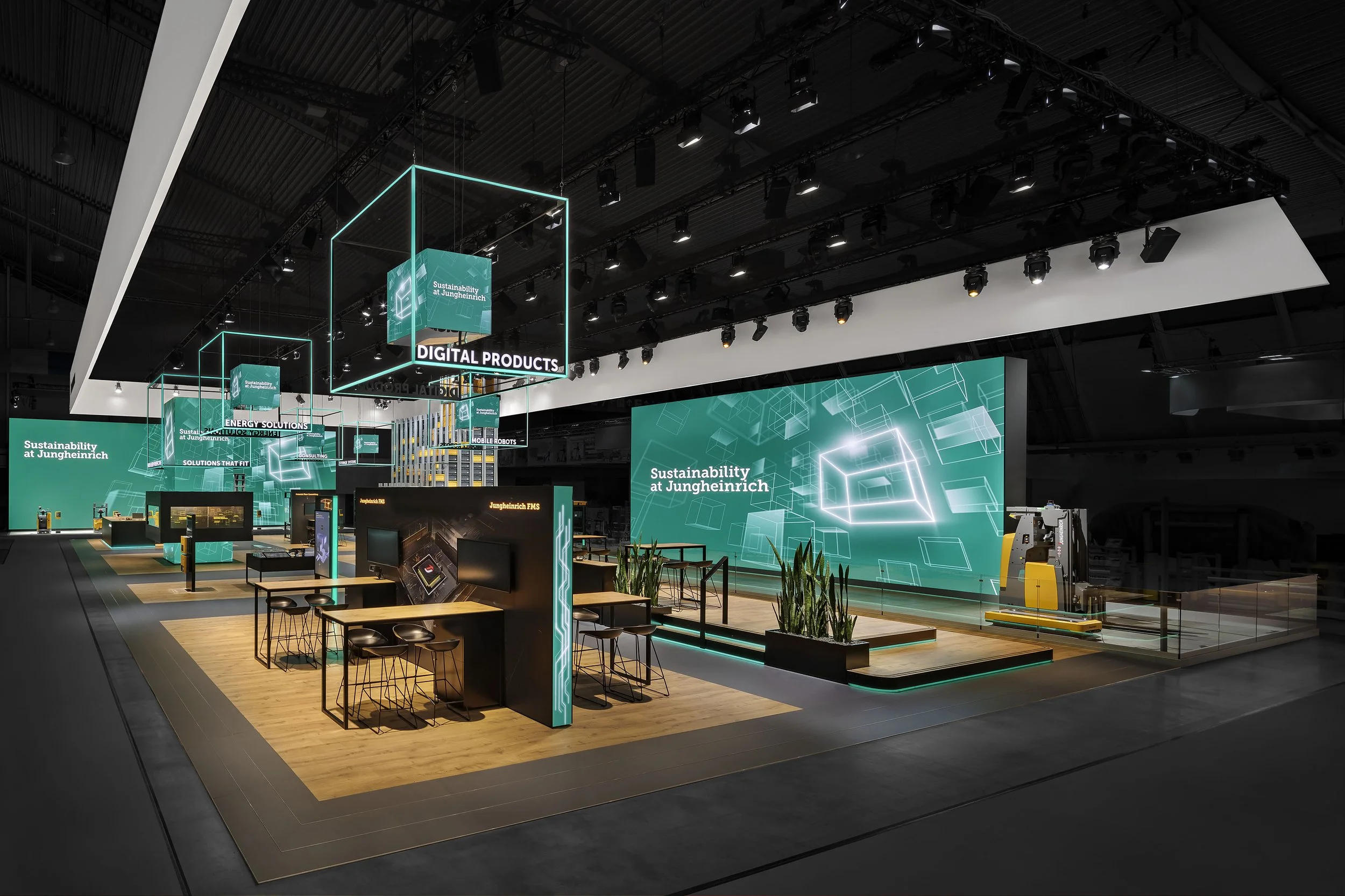 jungheinrich_logimat-led-wuerfel-messestand-integration.jpg
