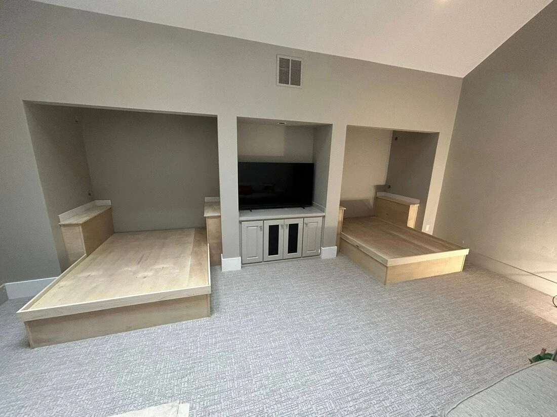 Custom Built-In Bed with Side Cabinets – Black Butte Ranch