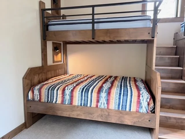 Left bunk