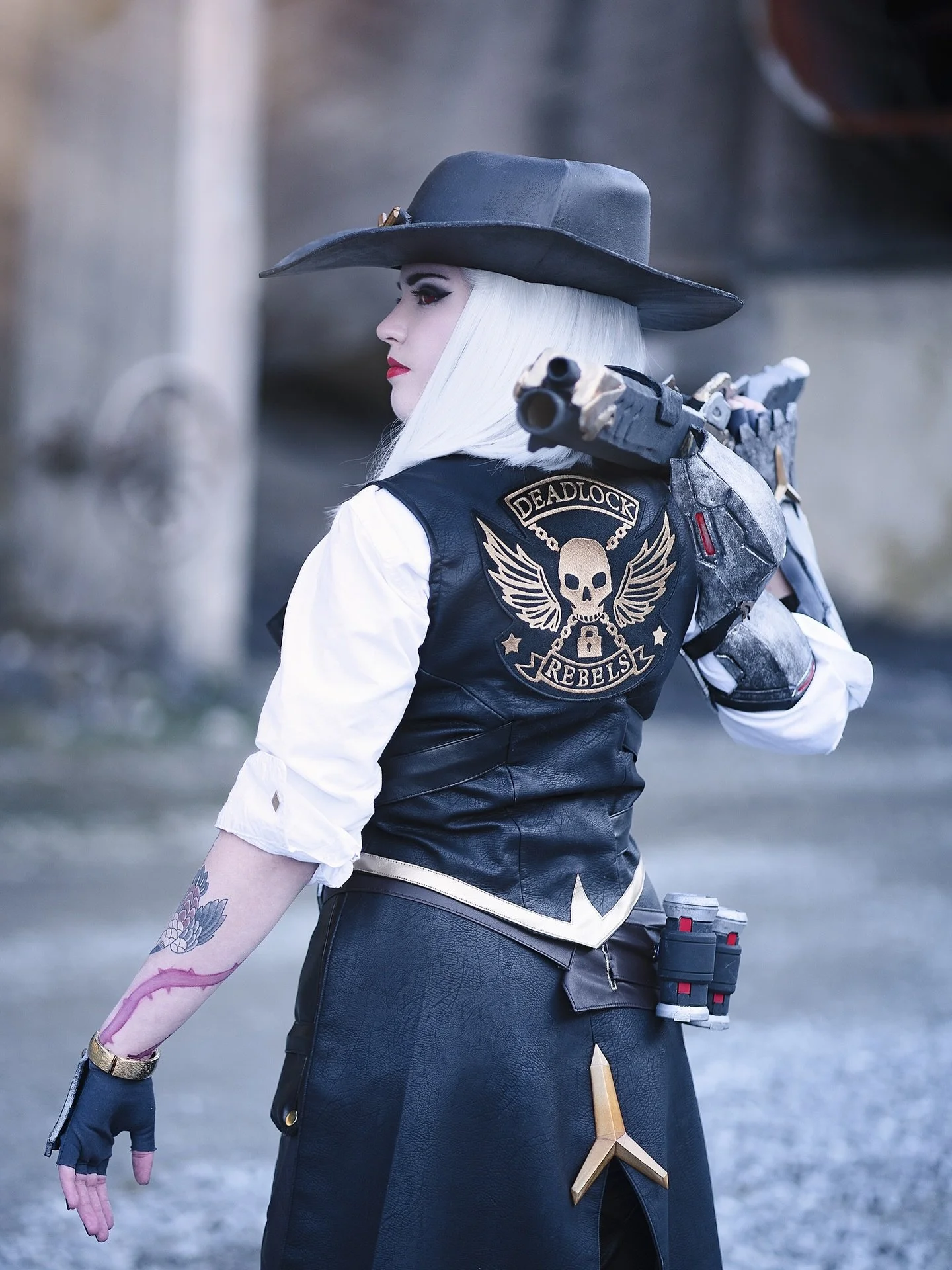 Ashe by @topping_cos 🖤

#ashecosplay #asheoverwatch #overwatchcosplay #cosplayphotography #cosplay