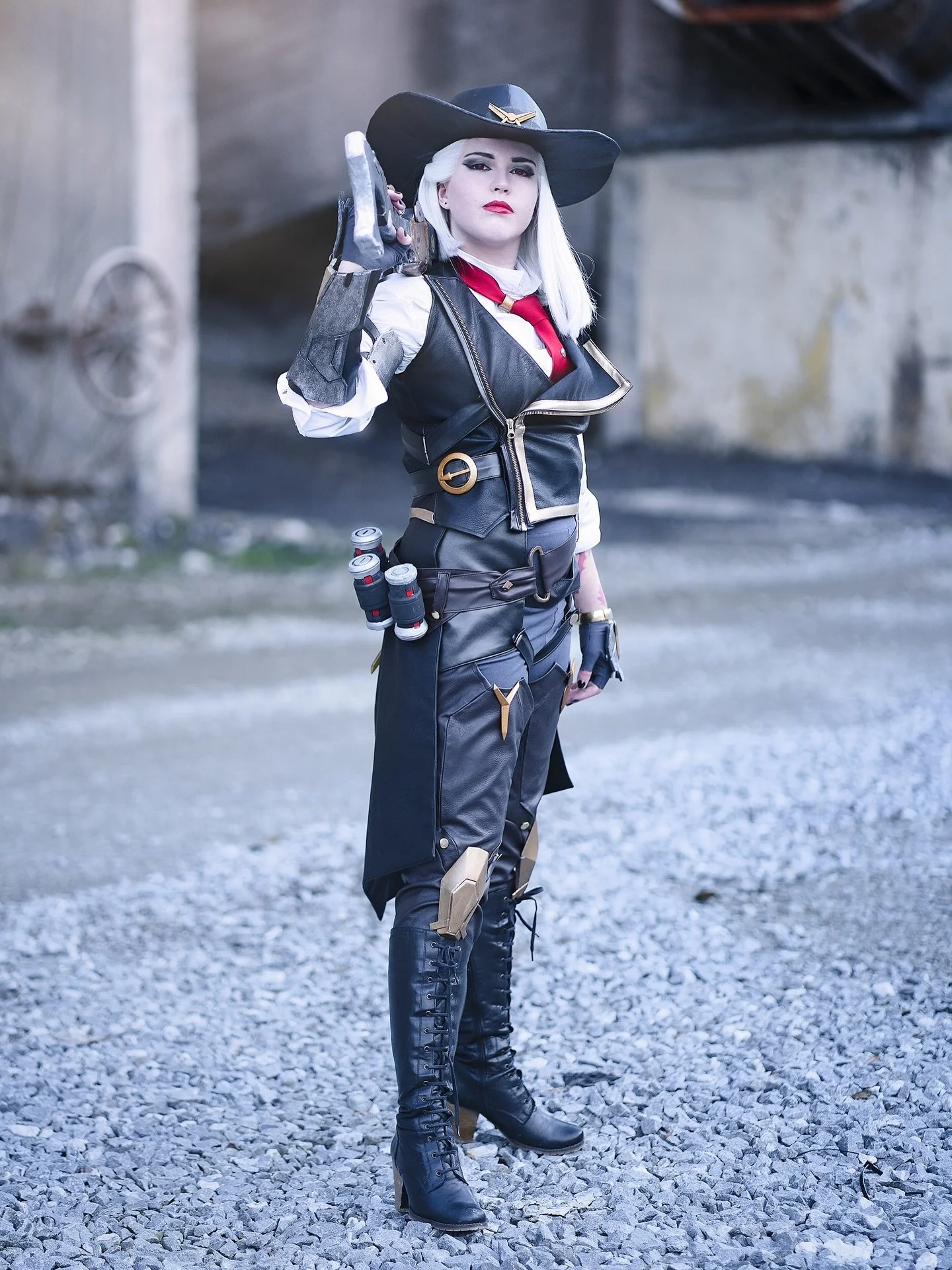 Ashe by @topping_cos 🖤

#ashecosplay #asheoverwatch #overwatchcosplay #cosplayphotography #cosplay