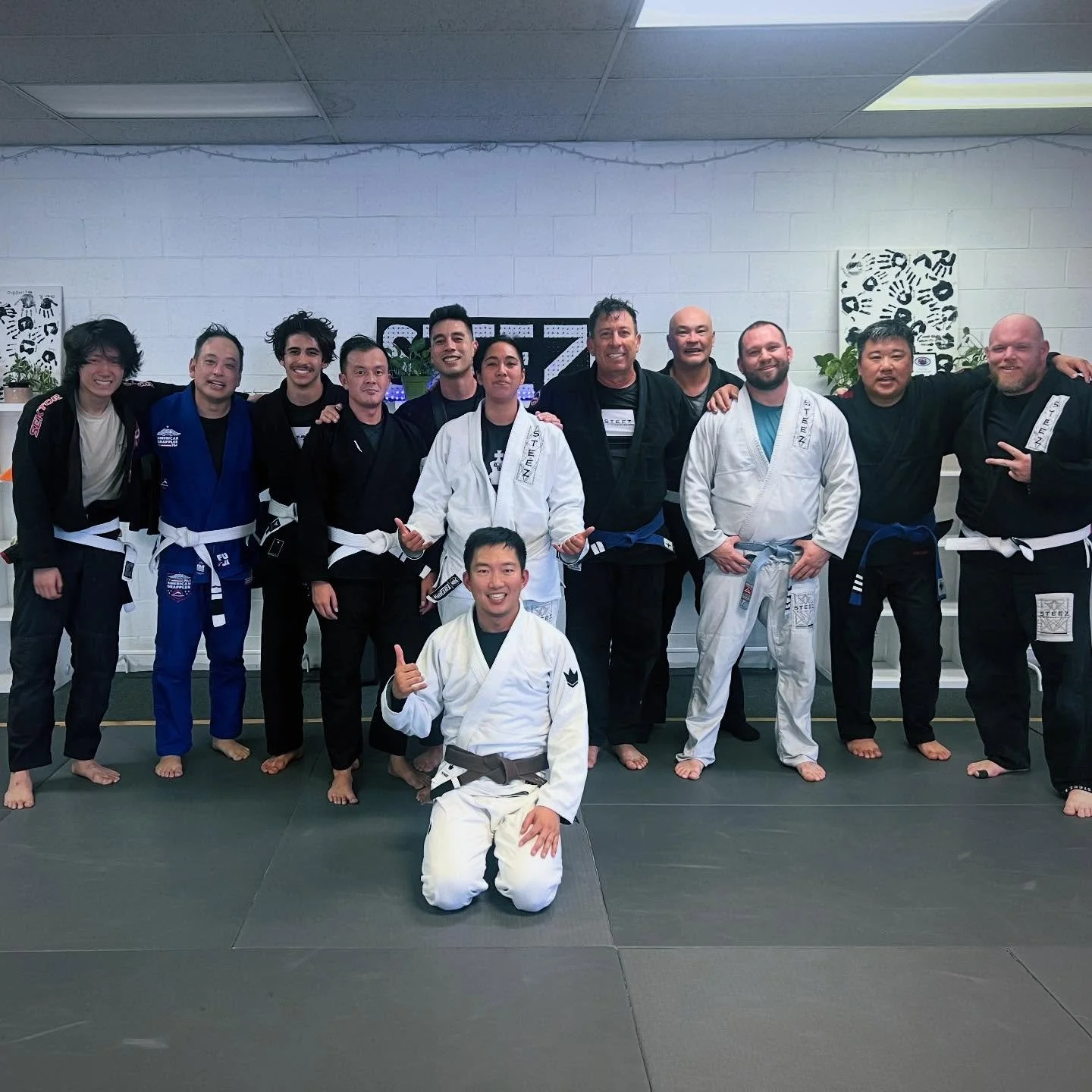 Peter, today was your last day on the mats with us. Thank you for being part of our team this past year. You&rsquo;ll truly be missed wishing you nothing but the best back in Korea. 
&bull;
@dwkimomfs