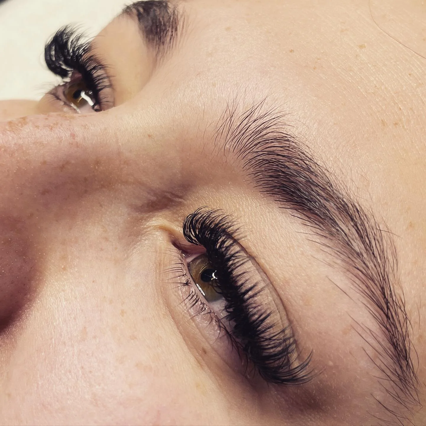 Dreamy hybrids 😍 #hybridlashes #lashes