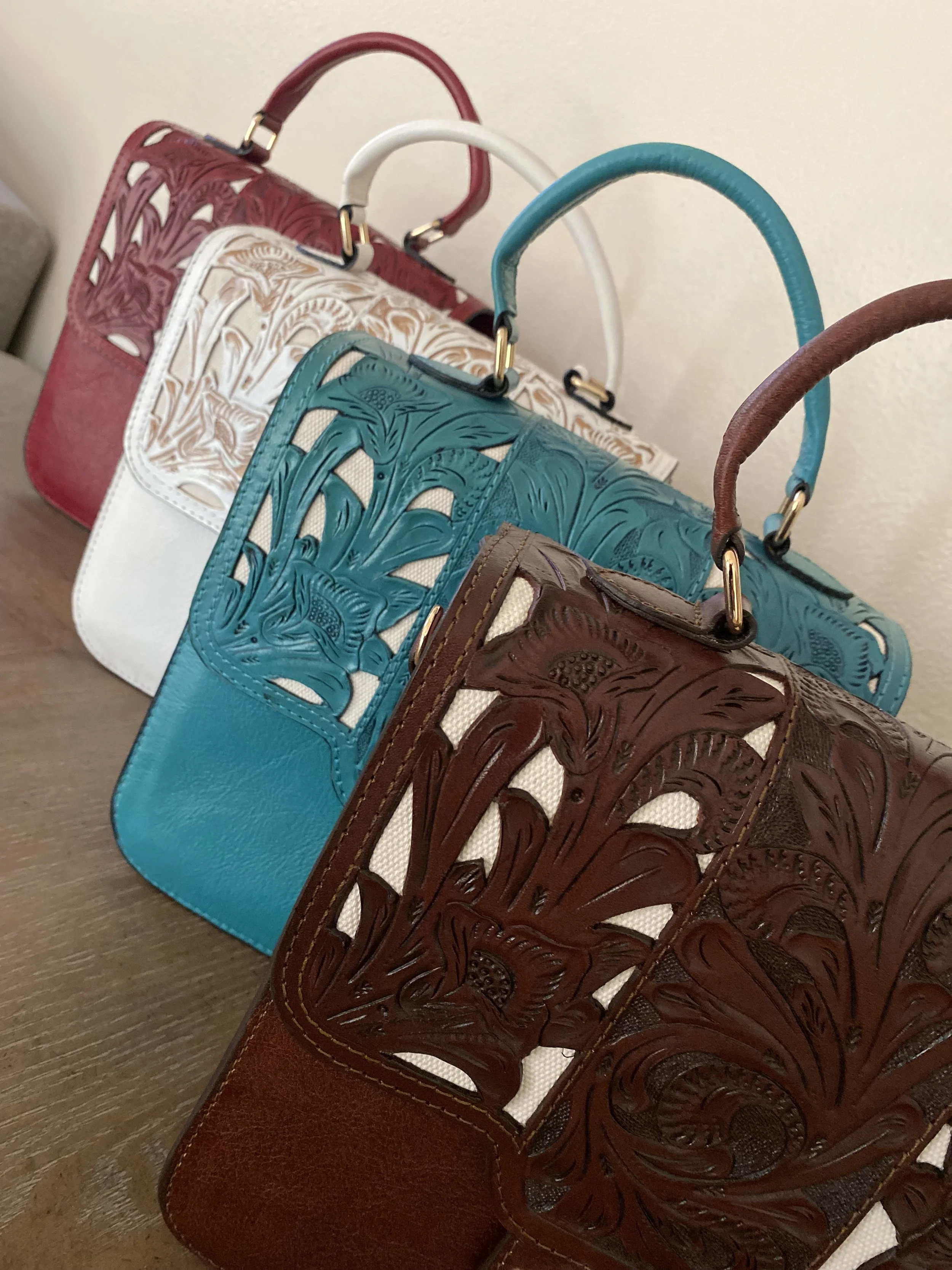 Rufa Crossbody
