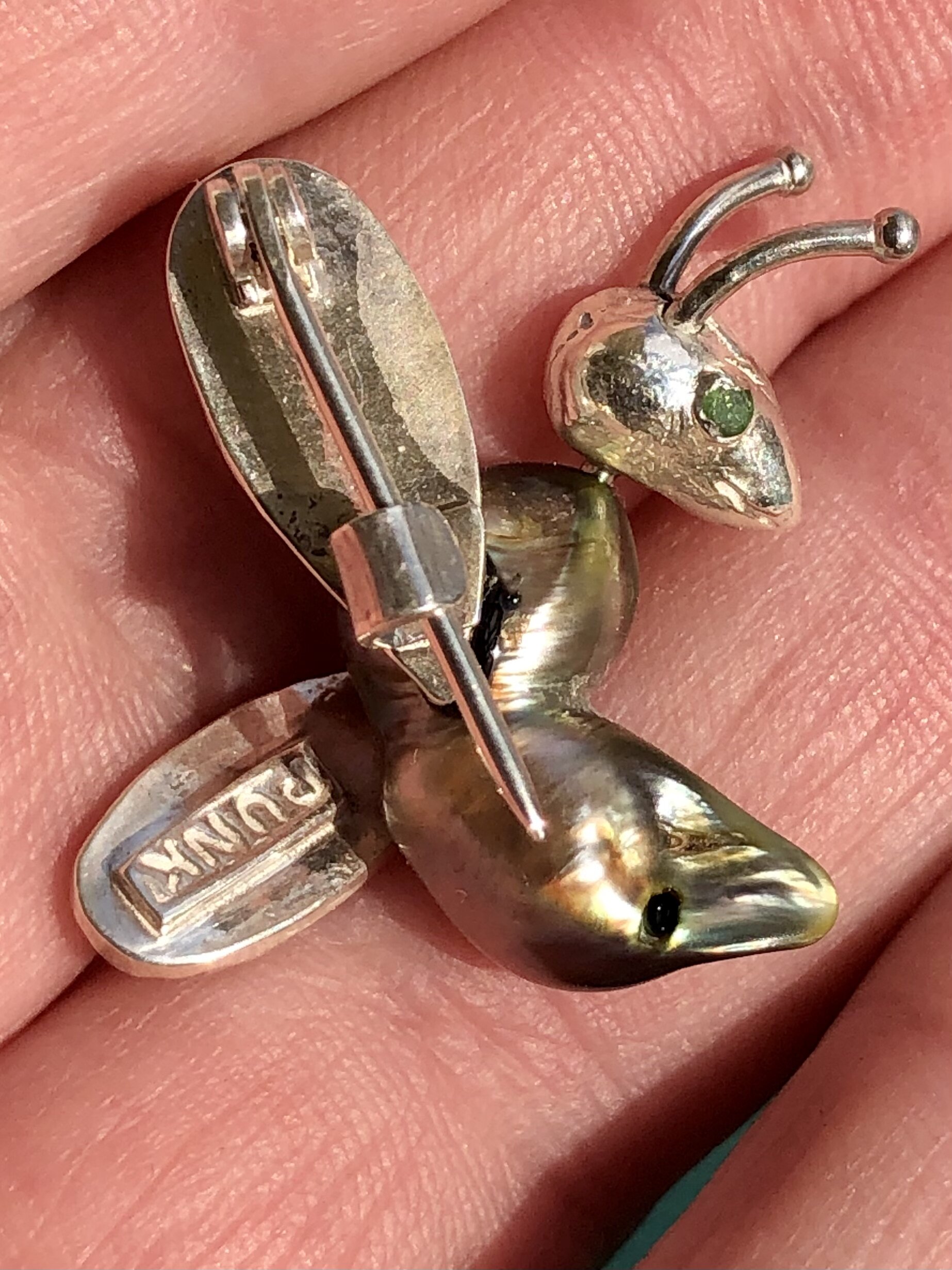 84B81D47-D4FE-4C81-8429-DC985F631B91