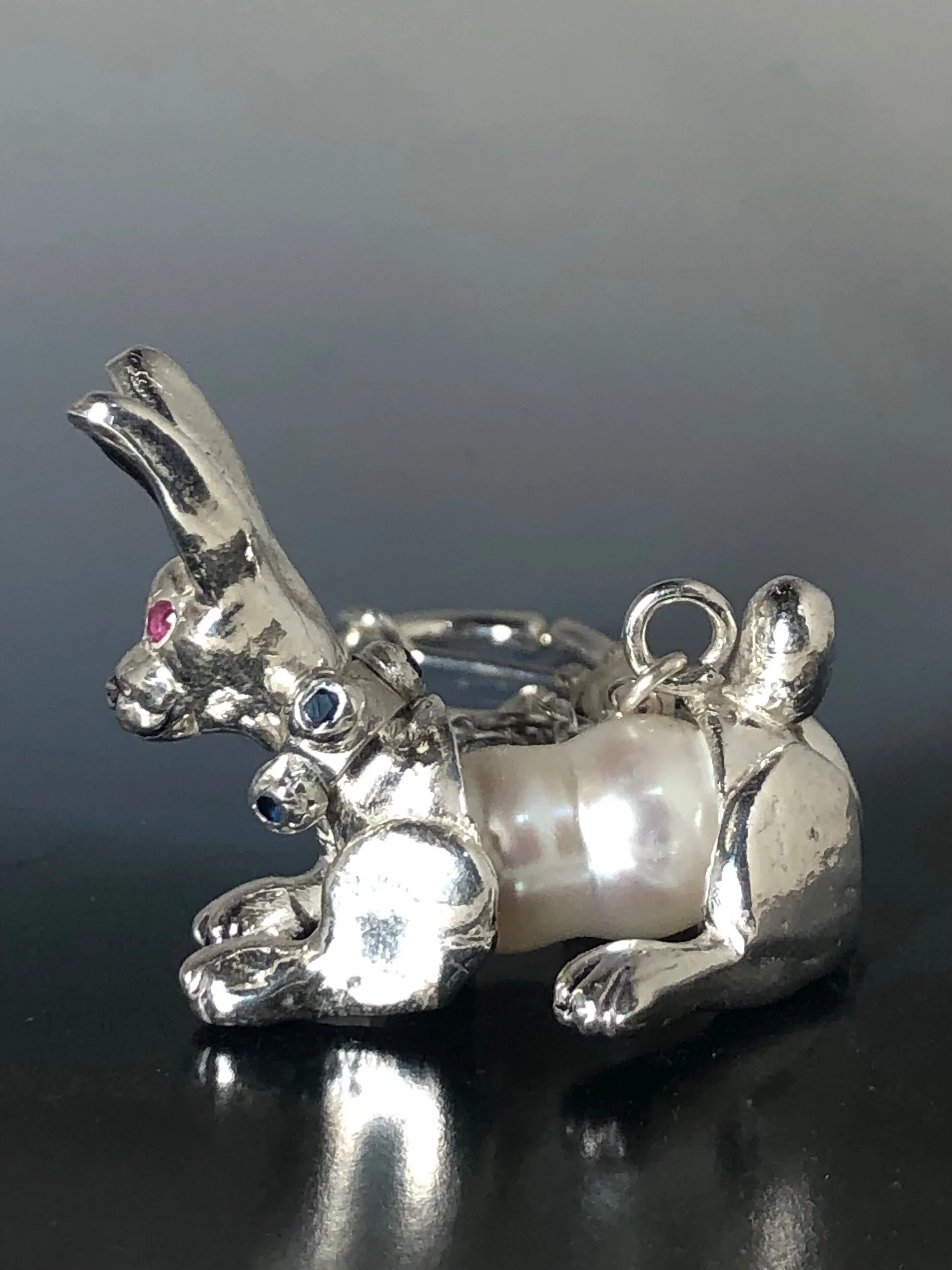 F6E056F2-C659-4648-BE58-99A2C3B09D54