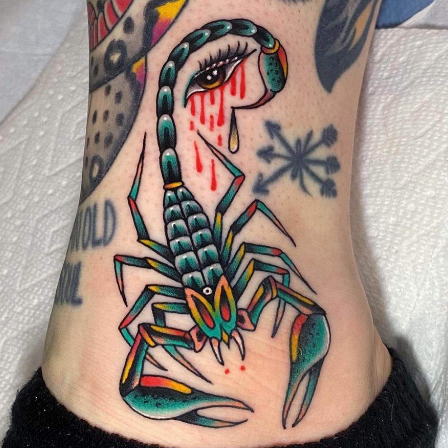 Starting this Monday April 24th @harbsway will be working  Mondays and Tuesdays ! 

Ed will be taking walk-ins first come first serve :) Your design or his. 🐲 

Any questions give us a call or stop in 
484-373-4457