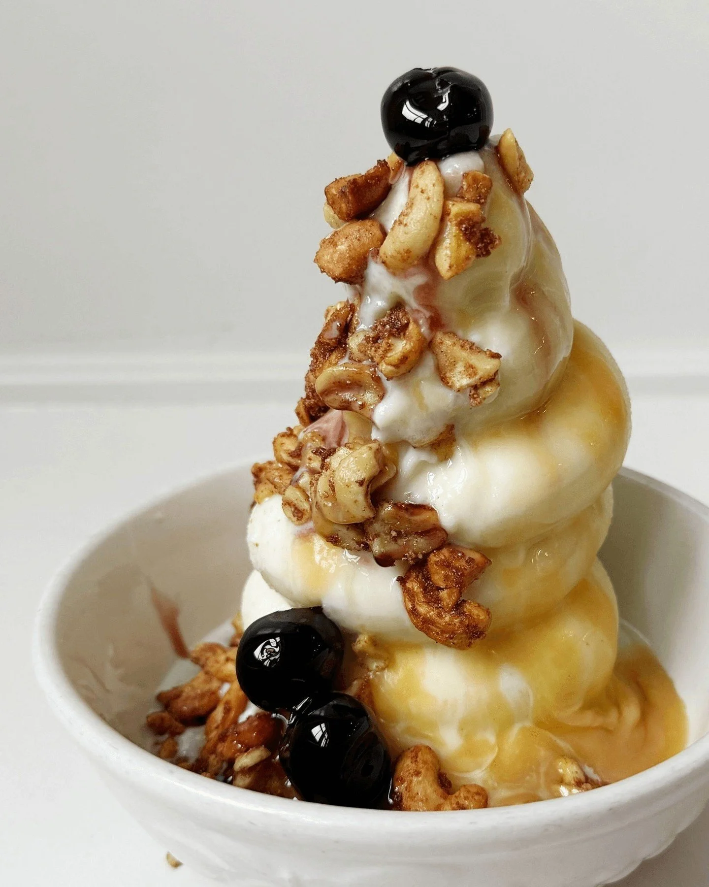 A moment for our seasonal sundae ✨ 🍦 

Green apple &amp; fenugreek cr&eacute;me fra&icirc;che soft serve swirls w/ spiced cashews, marachino cherry &amp; whey caramel. 

These flavors will only be around for a couple more weeks so get them while you