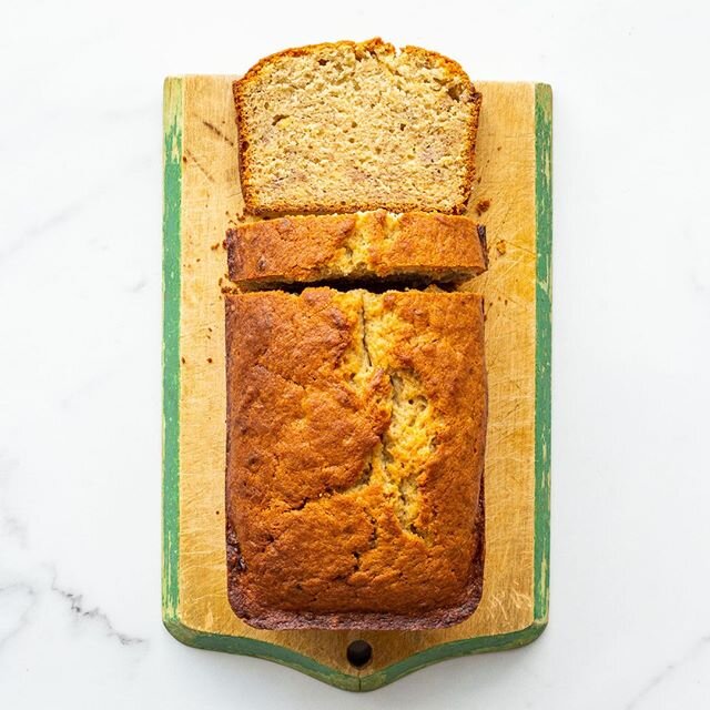 When you bake banana bread, does it sink as it cools? Is there a gummy layer on the bottom sometimes? Does it tend to brown excessively inside and out? Does it NOT taste like bananas? Yes, even that happens! I wrote a MEGA banana bread post going thr
