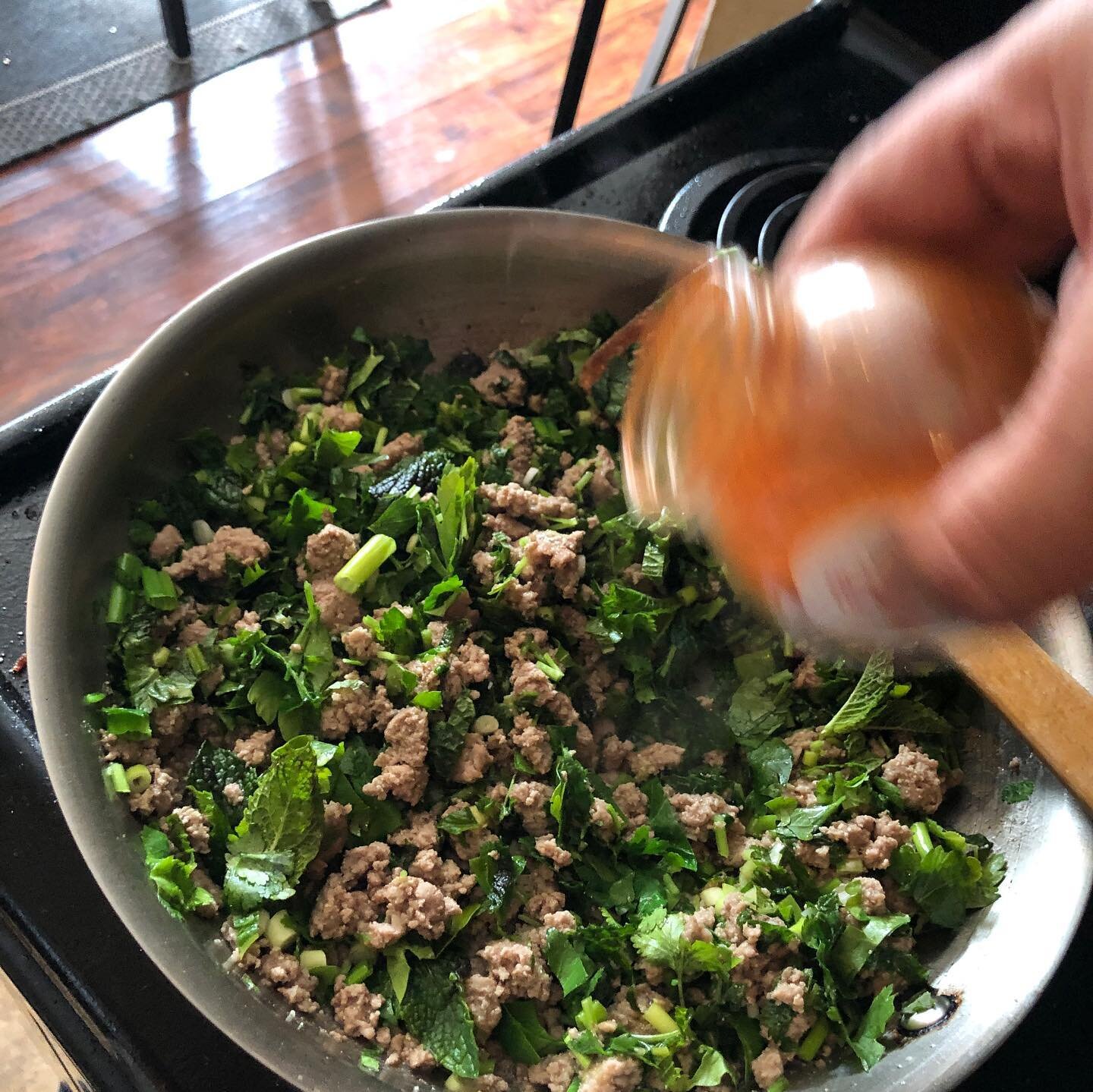 #spicyfoodlover #saltfrommars #Laab #thailettucewraps