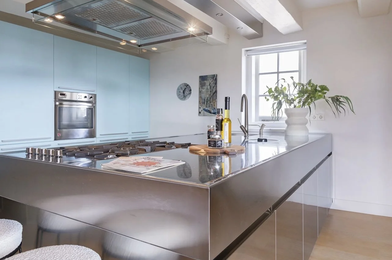 bloemgracht kitchen.jpg