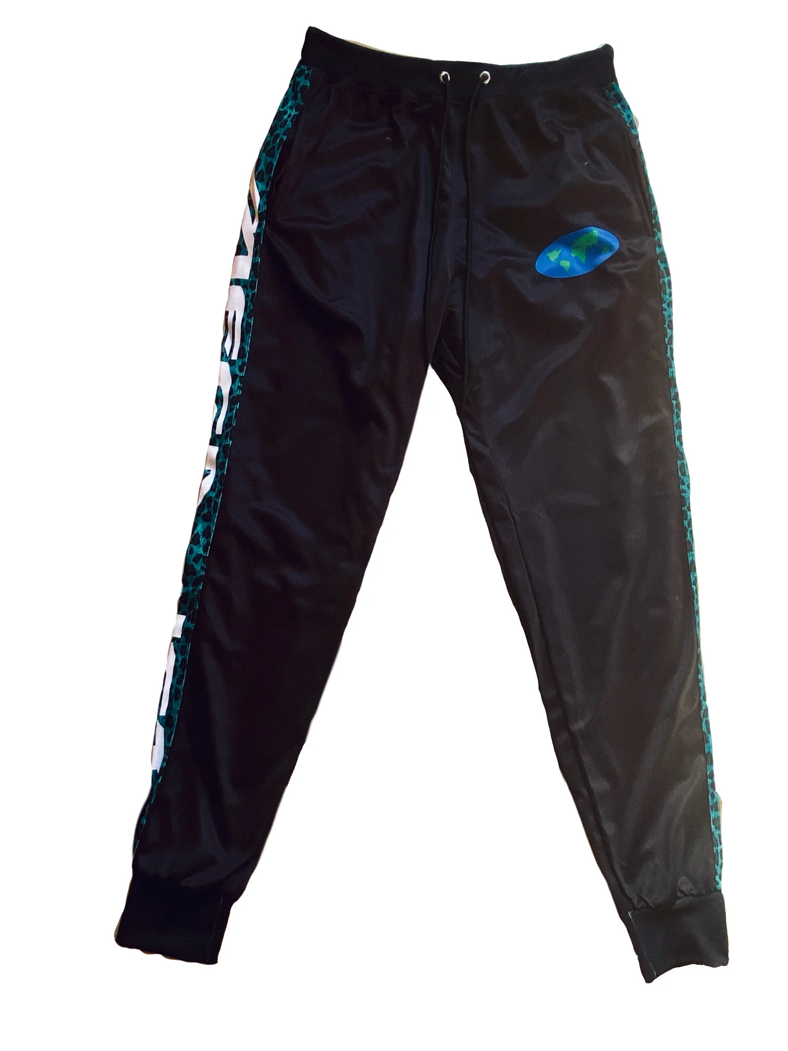 B52FCDC3-A109-40CC-A24A-0012308C9185