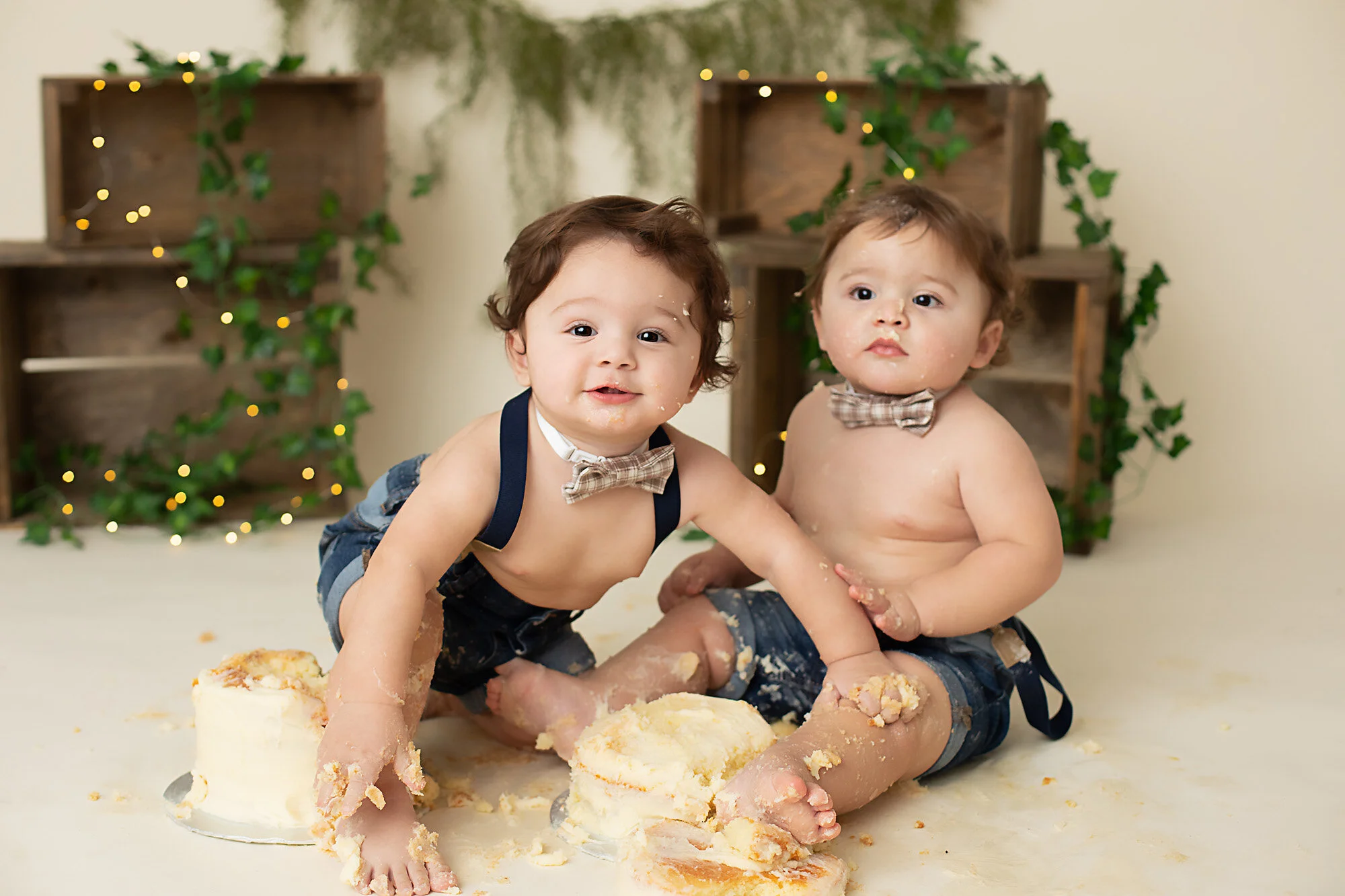 best cake smash photographer Toronto & Milton