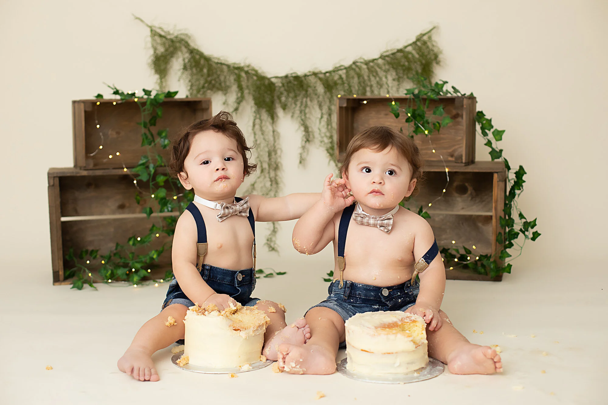 best cake smash photographer Toronto & Milton
