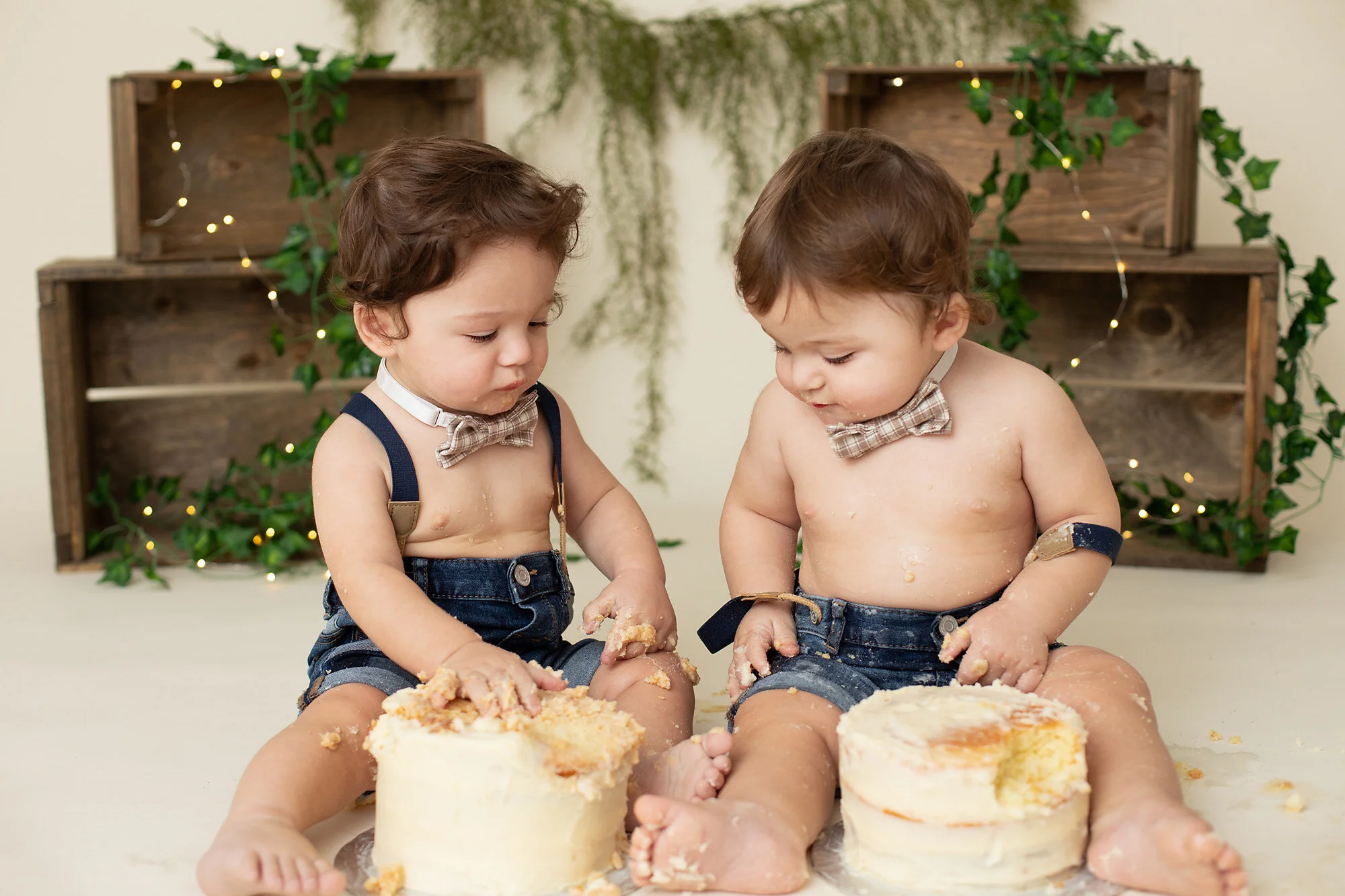 best cake smash photographer Toronto & Milton