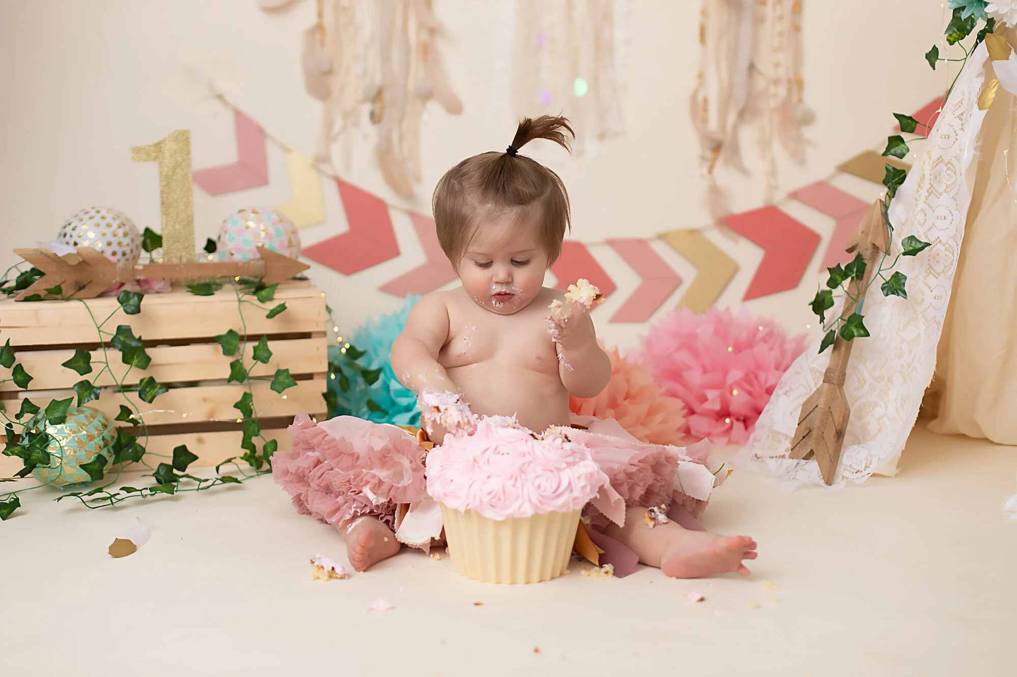 best cake smash photographer Toronto & Milton
