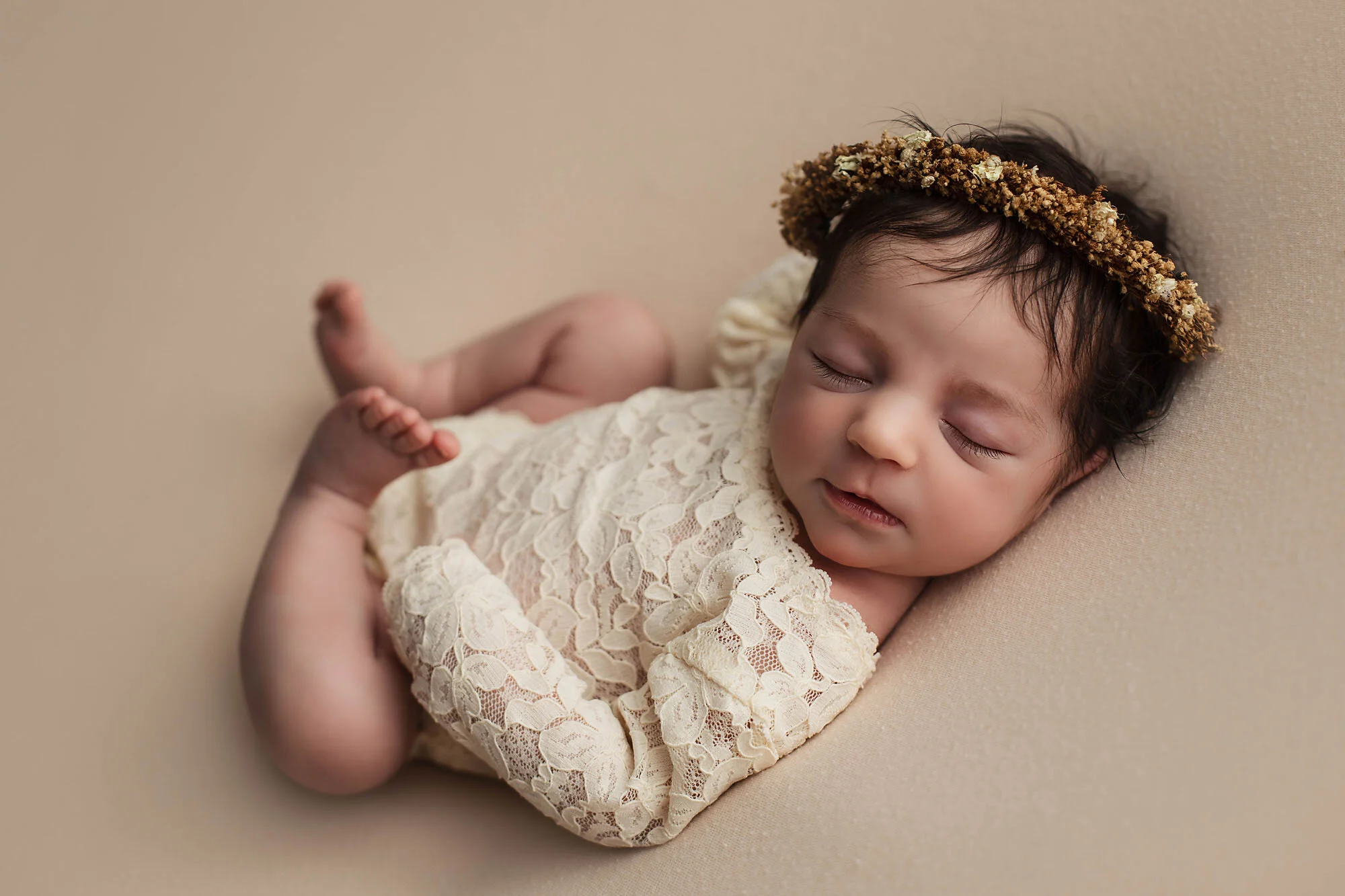 best newborn photographer daniela dagostino milton halton toronto cute baby lace romper 