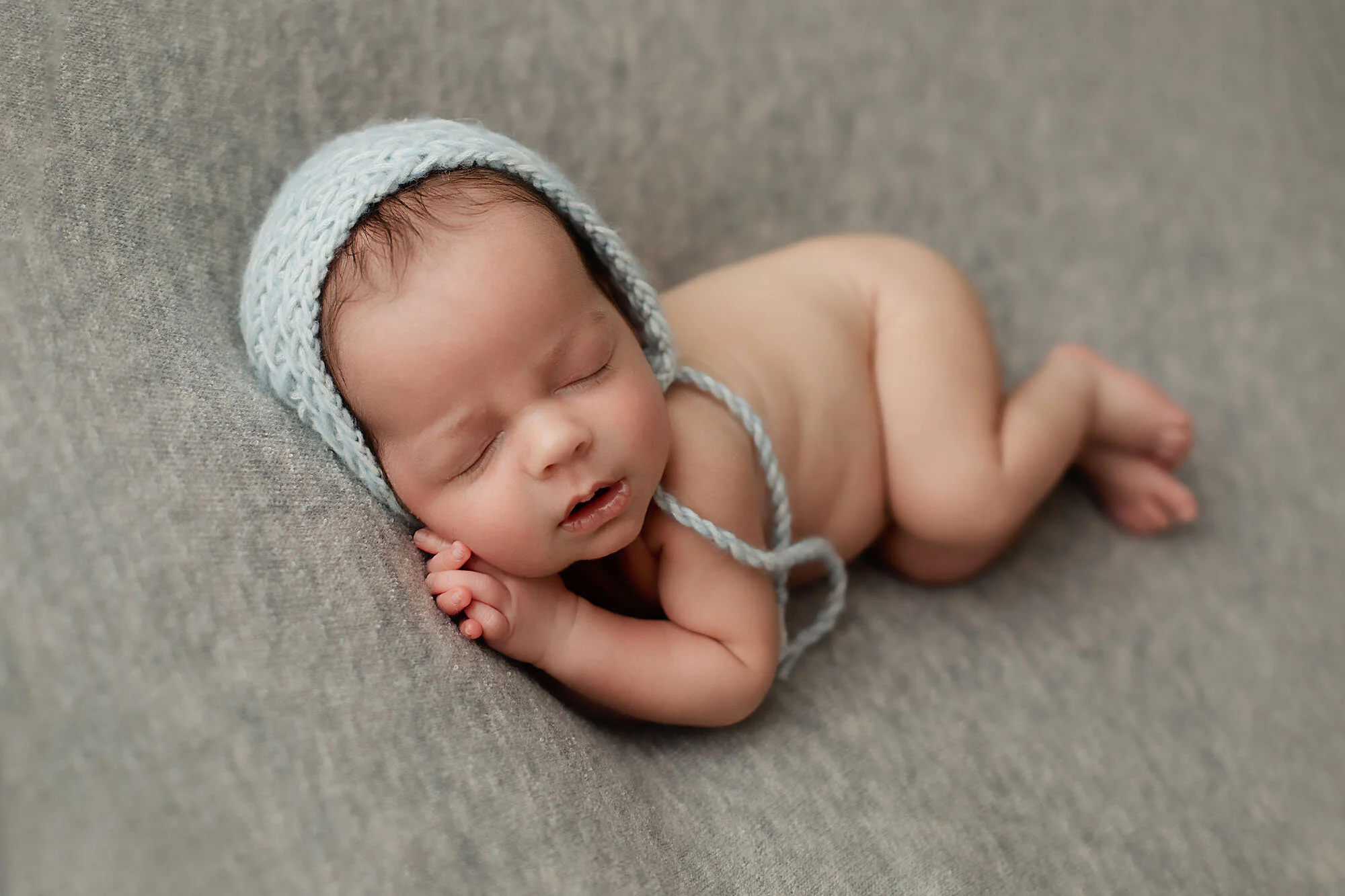 best newborn photographer daniela dagostino milton halton toronto