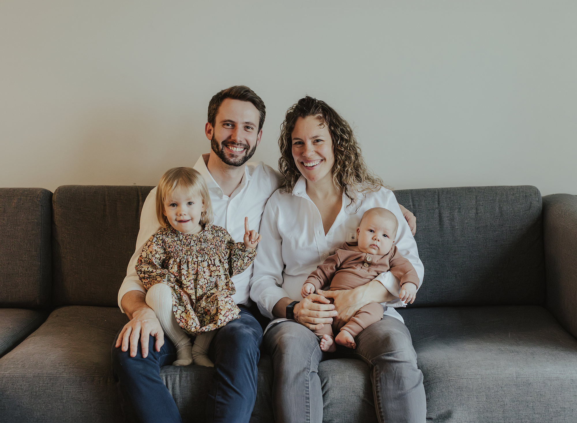best-newborn-lifestyle-photographer-york-region-4.png