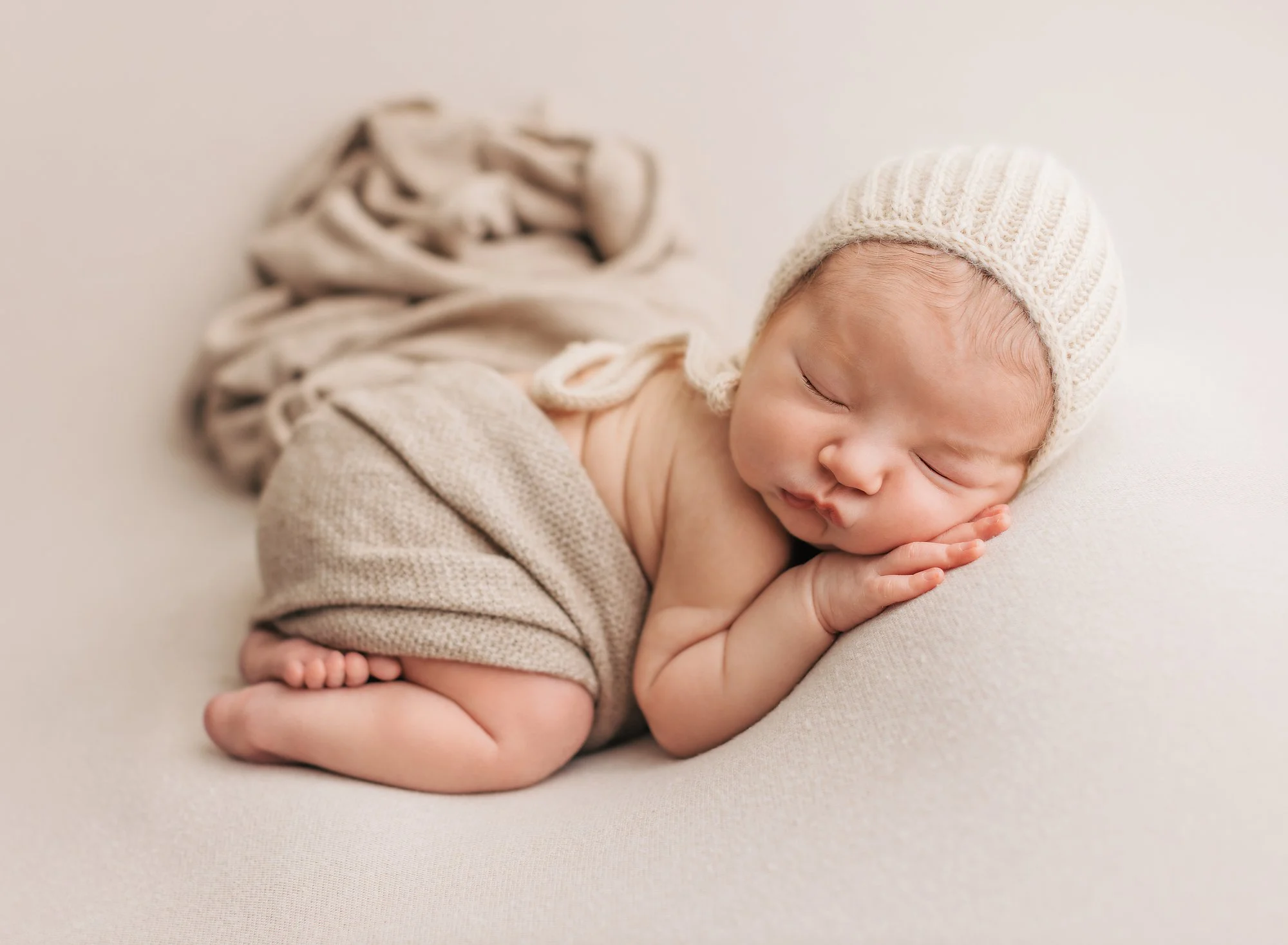 best-newborn-photographer-toronto-milton-johnny-1 copyweb.jpg