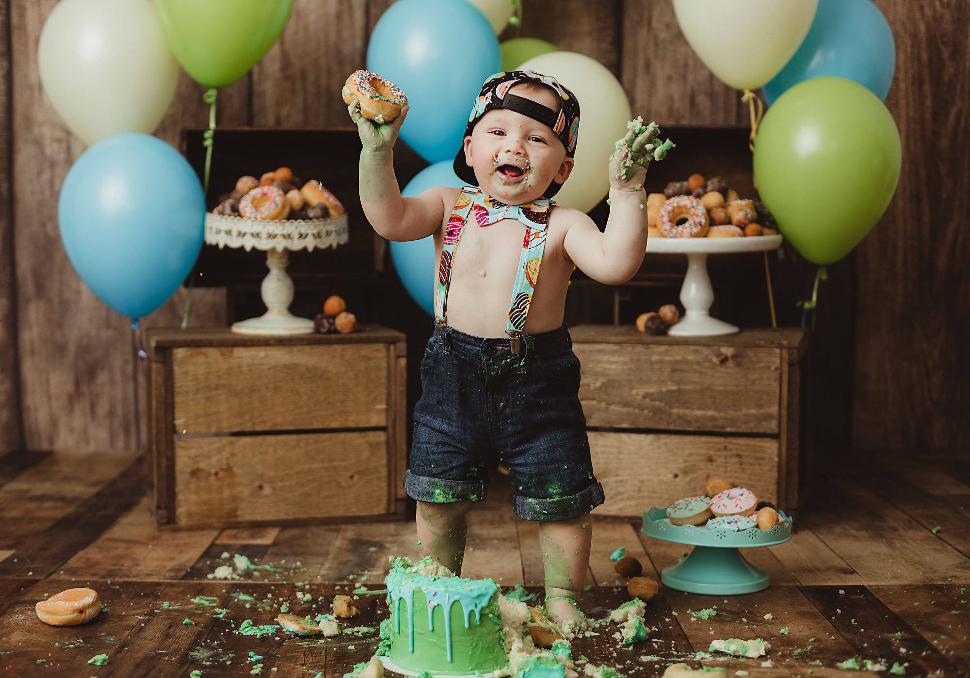 best-cake-smash-photogrpaher-1st-birthday-milton-toronto-vaughan-nate-8 copy.jpg