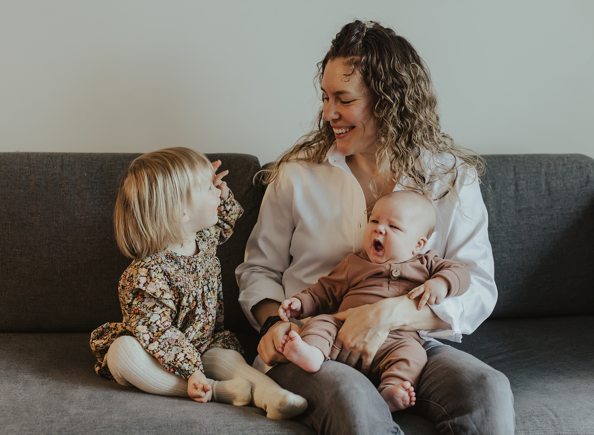 best-newborn-lifestyle-photographer-york-region-2.png