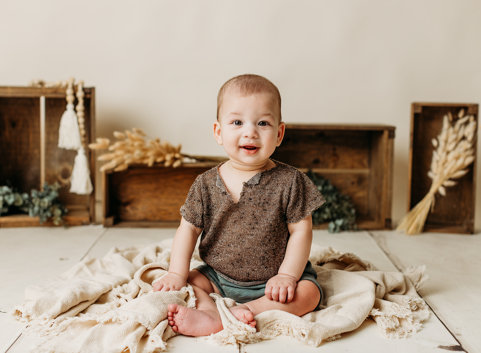 best-sitter-session-6-month-photographer-toronto-noah4.png