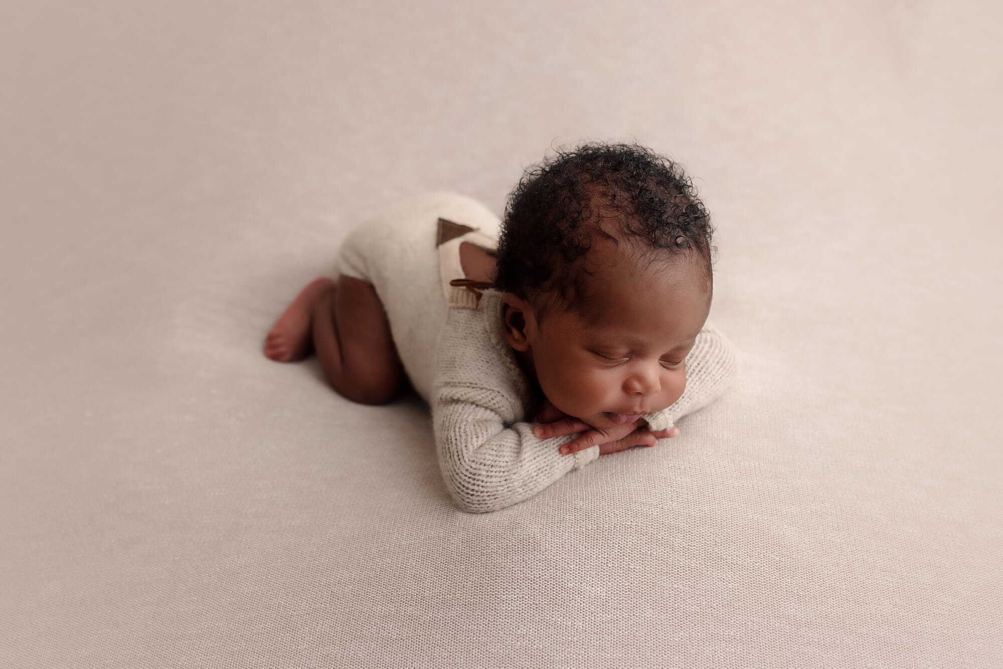 best newborn photographer daniela dagostino milton halton toronto