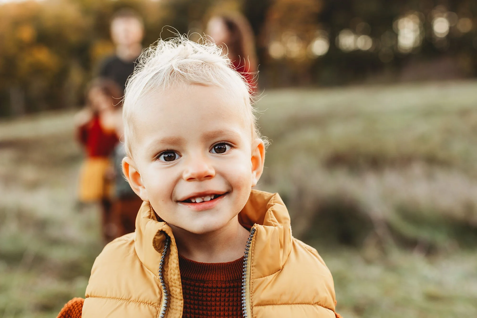 best-familyu-session-photographer-miltonm-toronto-halton-gta-danieladagostino-scully-2 copy.jpg