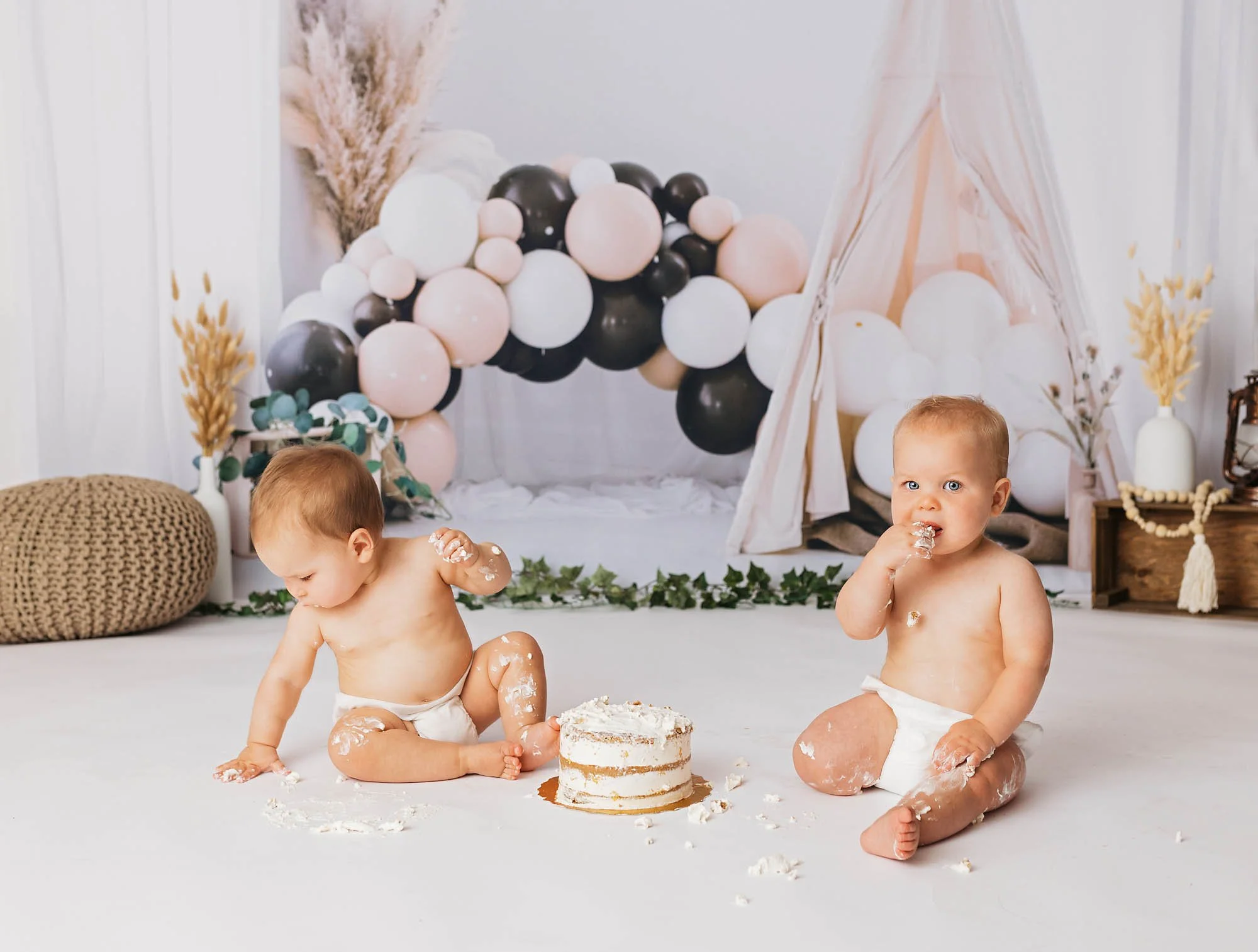 best-cake-smash-photographer-milton-toronto-gta-danieladagostino-ja-21 copy.jpg