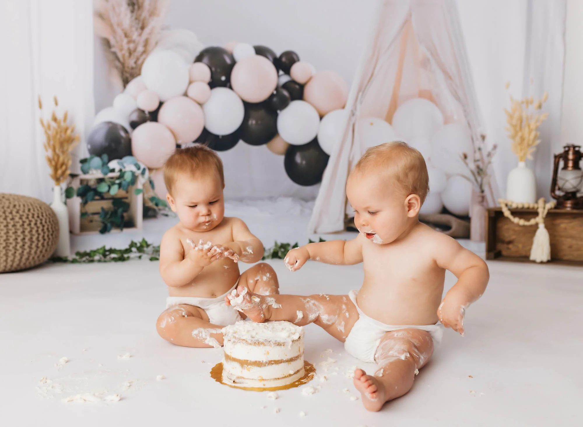 best-cake-smash-photographer-milton-toronto-gta-danieladagostino-ja-14 copy.jpg