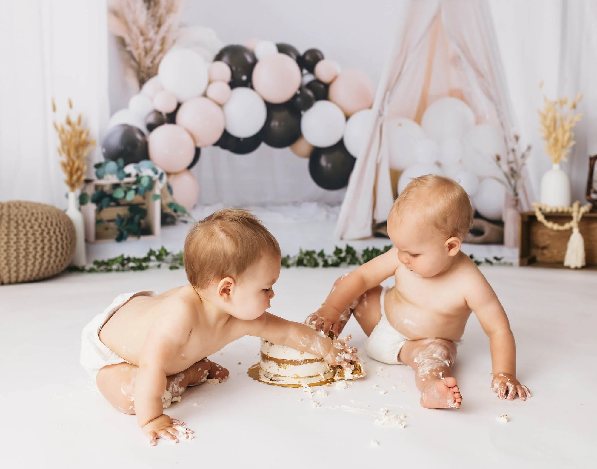 best-cake-smash-photographer-milton-toronto-gta-danieladagostino-ja-13 copy.jpg