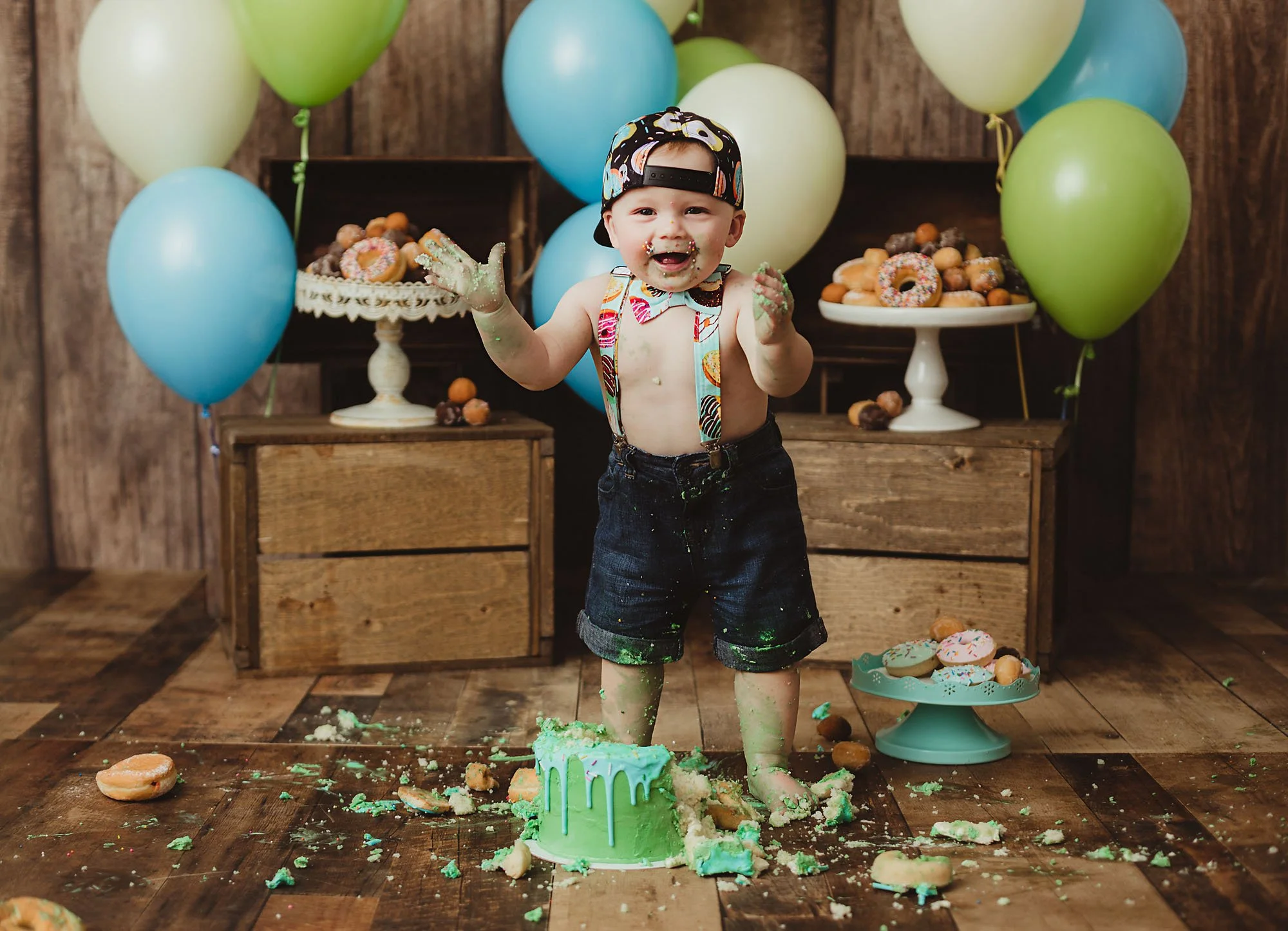 best-cake-smash-photogrpaher-1st-birthday-milton-toronto-vaughan-nate-9 copy.jpg