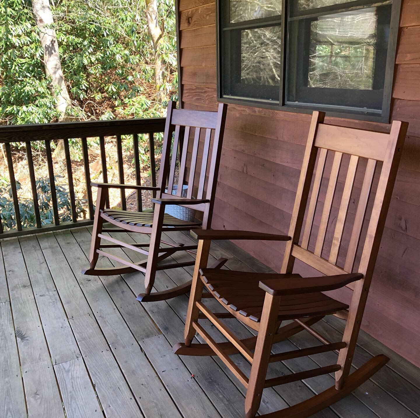 Ready for warmer weather! We added new rockers to the porch and spruced up the back deck with string lights and a gas fire pit! June and July are almost full but we have good availability for the rest of the summer and fall. Book your visit soon! #th