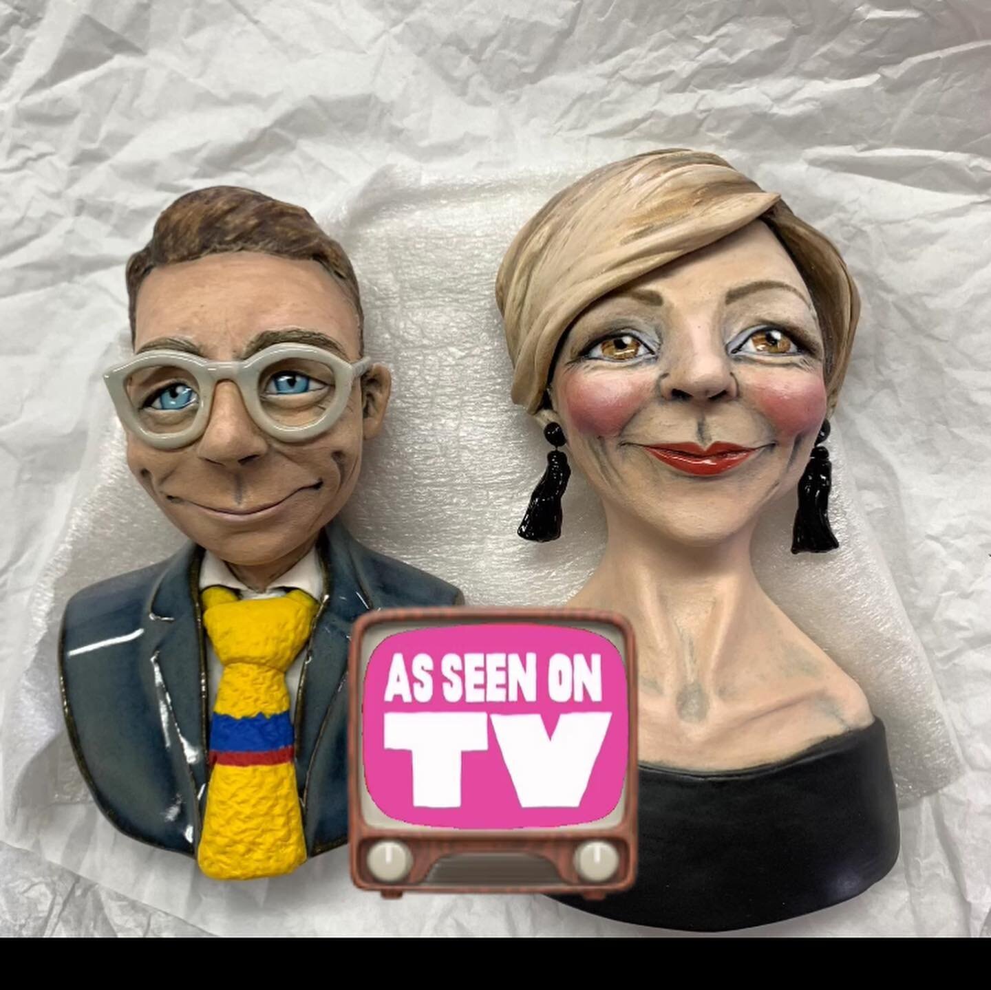 ⭐️Blind Auction⭐️

If you would like to place a first-price sealed-bid on either the Hilary or Jeremy wall hanging busts, send me your best offer and indicate which bust you&rsquo;re bidding on!

Auction ends Friday April 7th at 5pm. 

The winner wil