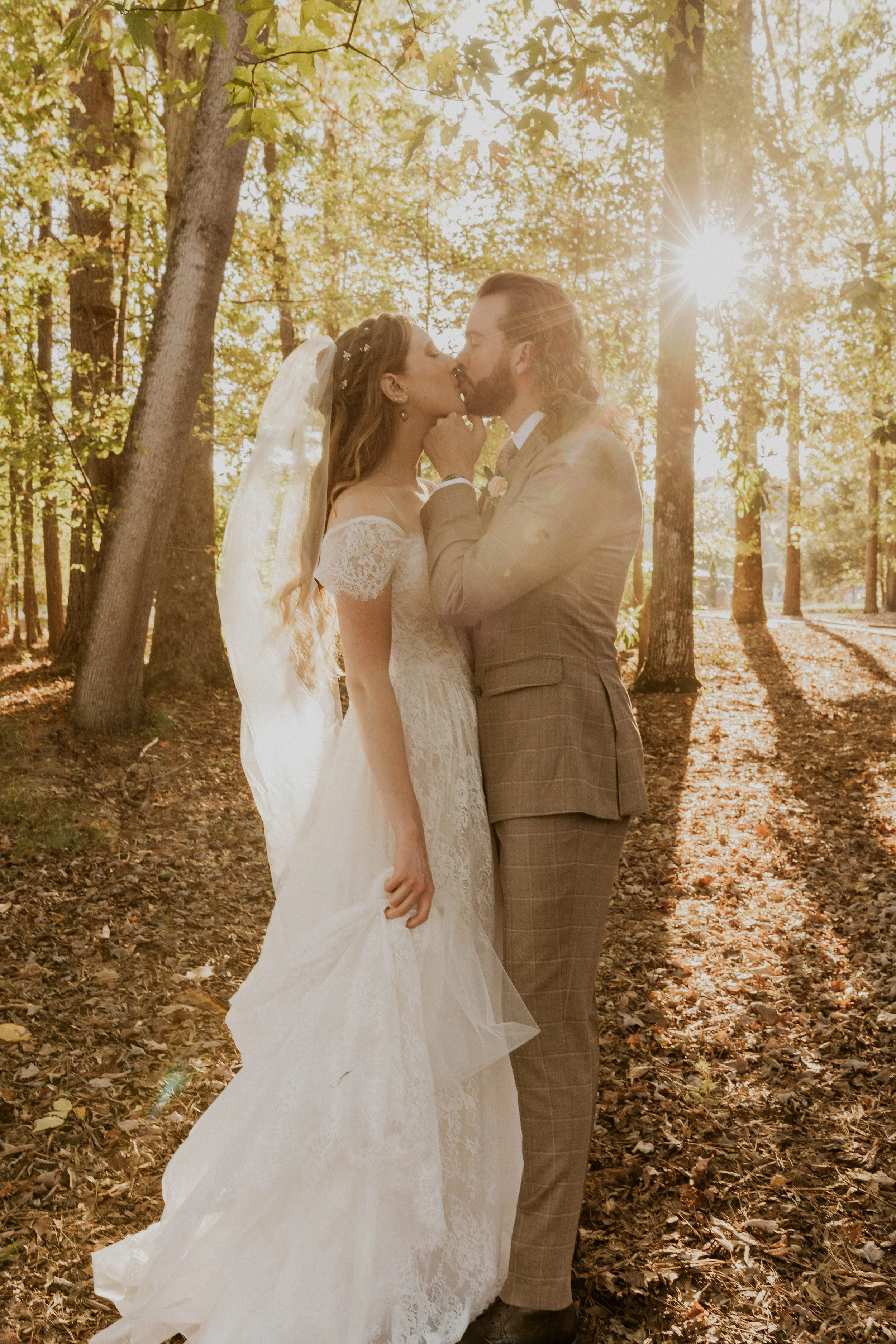 Emma &amp; Cam’s Intimate Little Herb House Wedding in Raleigh, North Carolina