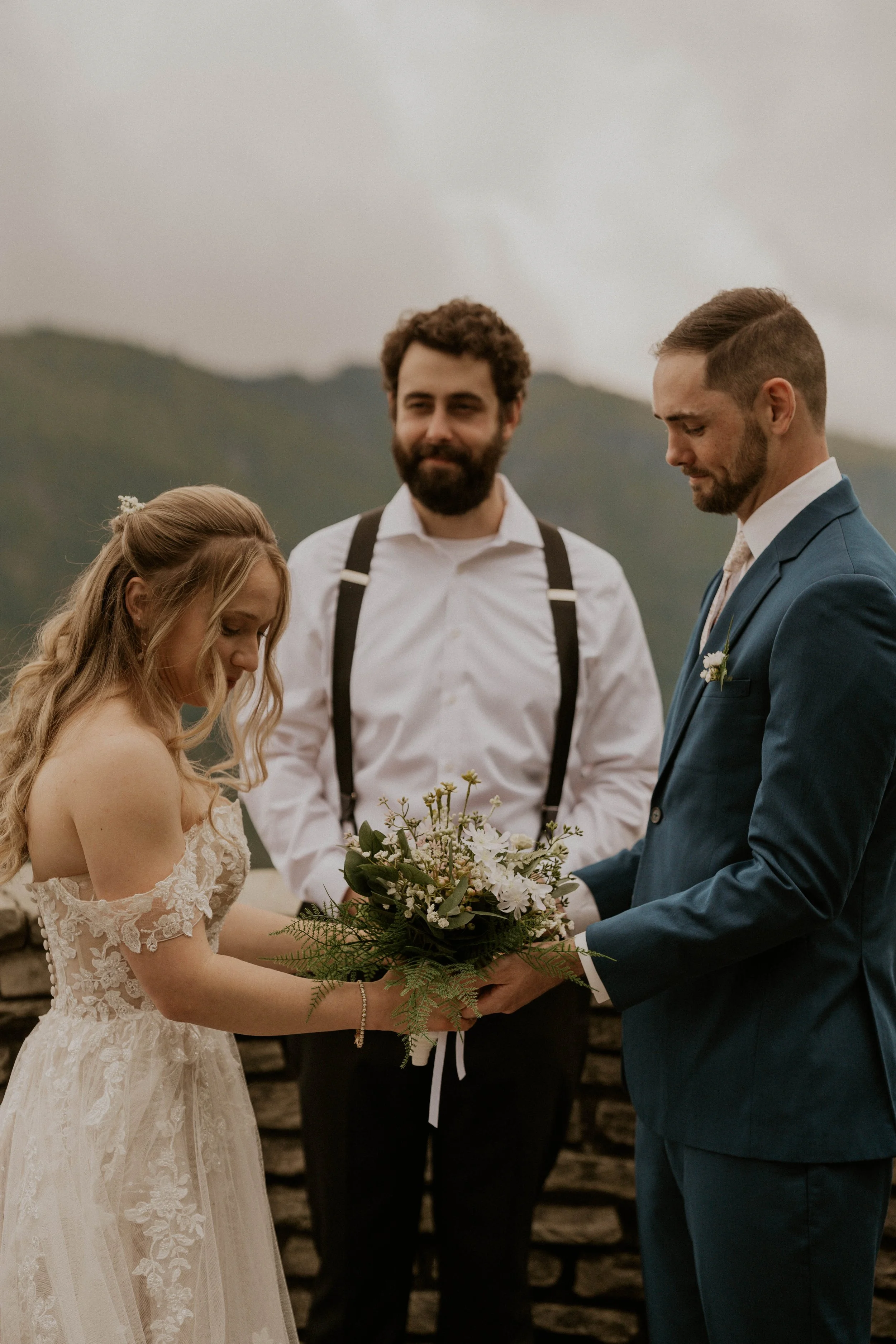 Intimate elopement ceremony at Wiseman's View near Boone, North Carolina