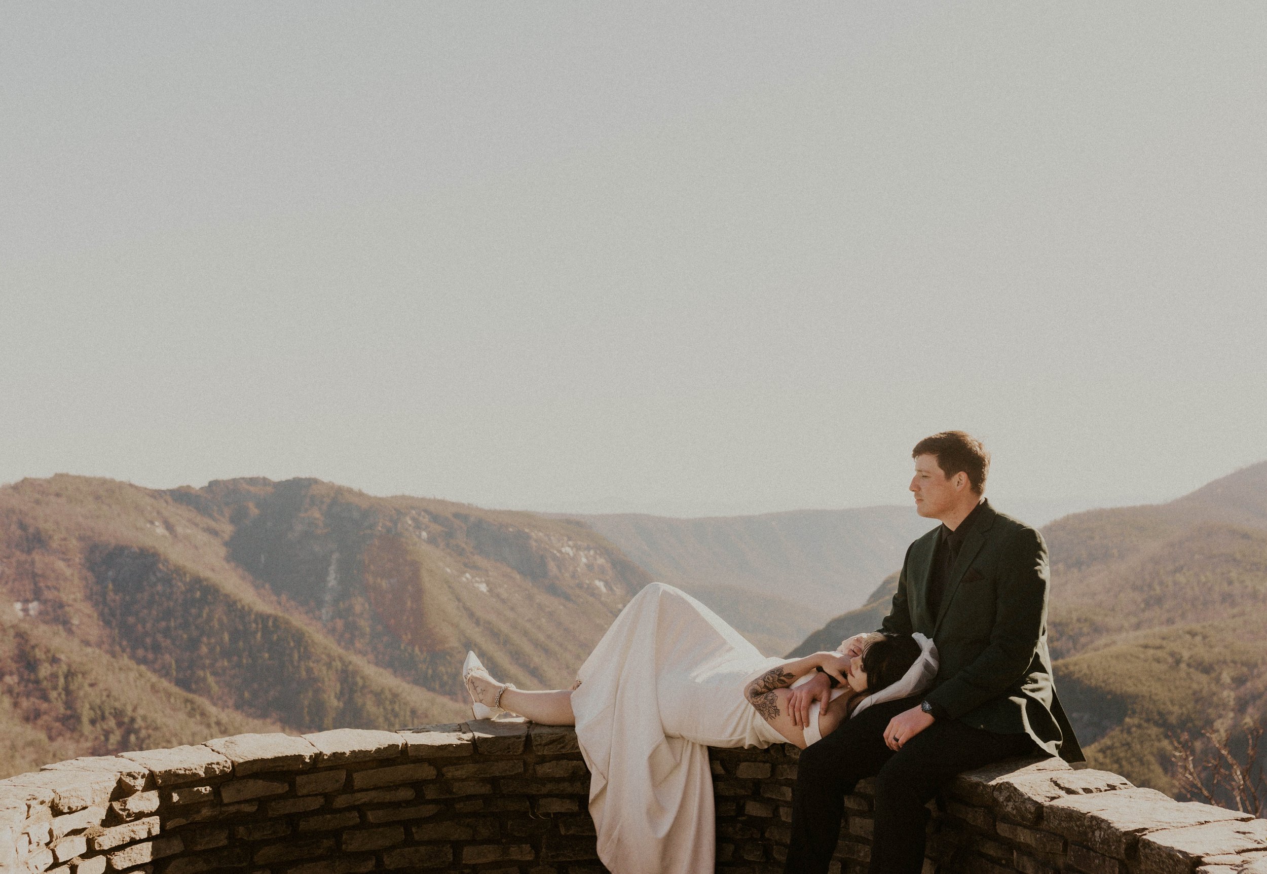 Intimate just married moments at Wiseman’s View elopement