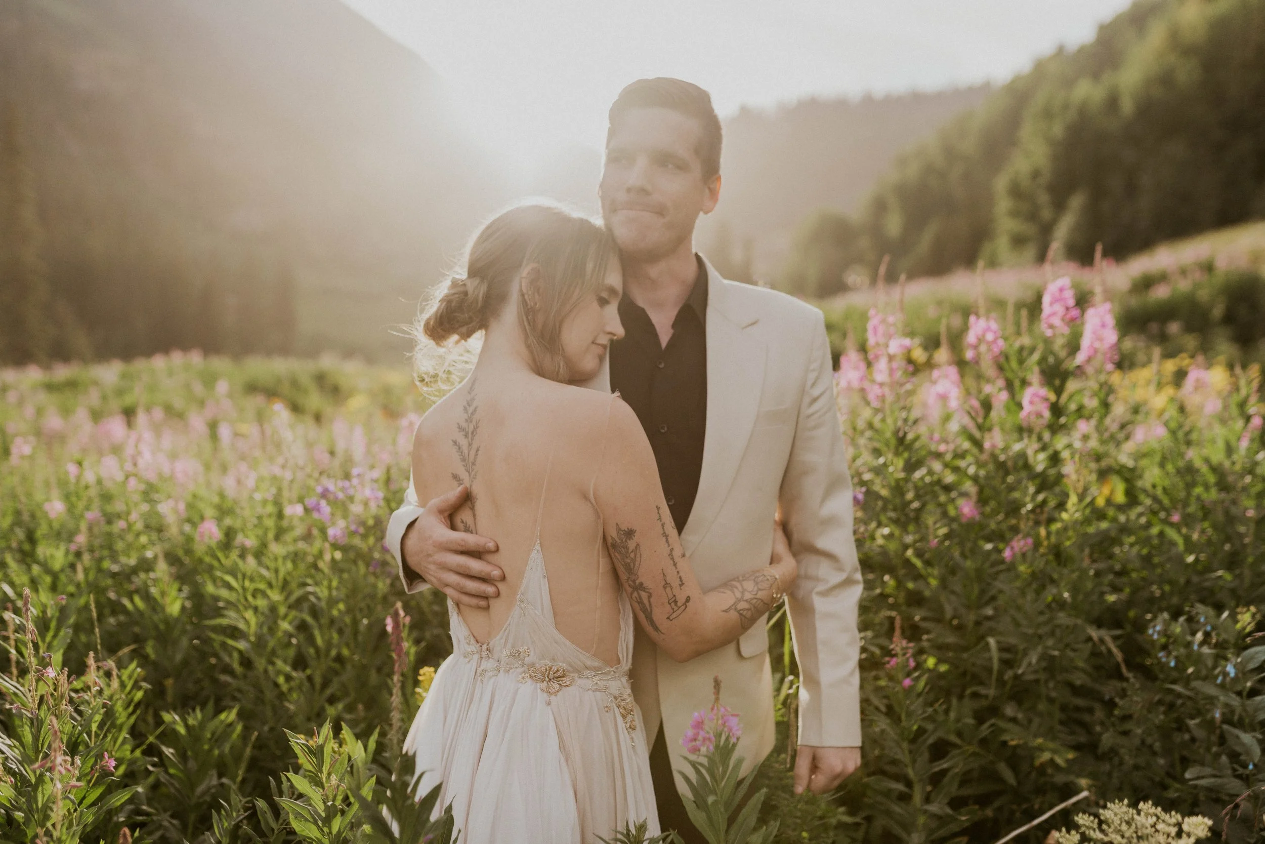Quiet end to an intimate Colorado mountain elopement