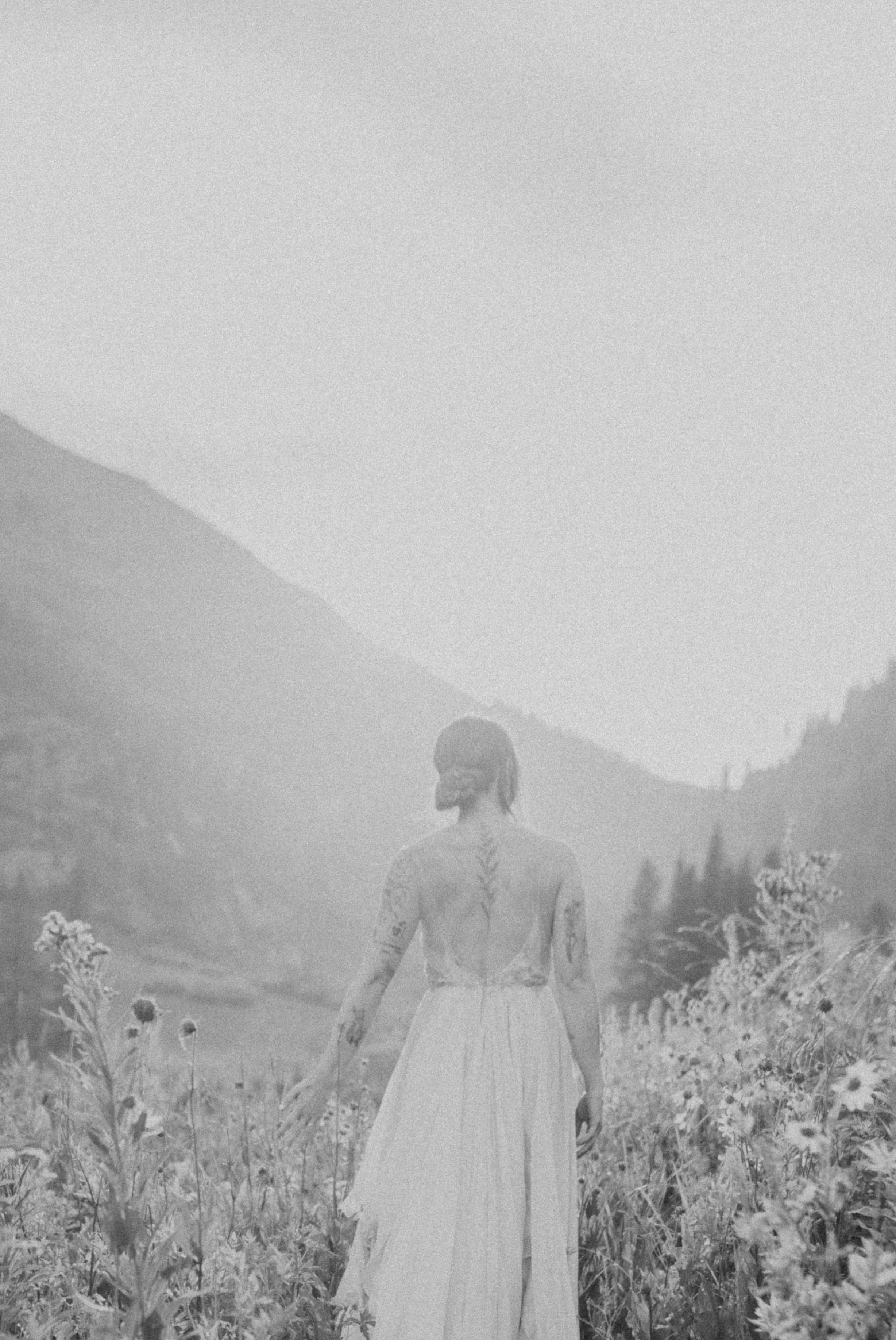 Quiet end to an intimate Colorado mountain elopement