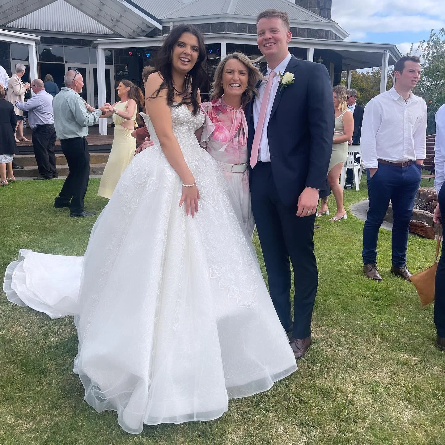 Just Married&rsquo; 💐☀️

Congratulations to these (very tall) lovebirds, Vicky &amp; Shai! A beautiful couple who met in a digital age followed by a Maccas meet up made in heaven&hellip; 04.11.23 💕

This ceremony was a special one as the groom is t