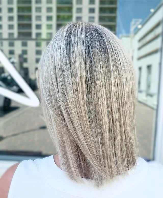 Blendy blonde blunt bob, say that 5 times fast🤪