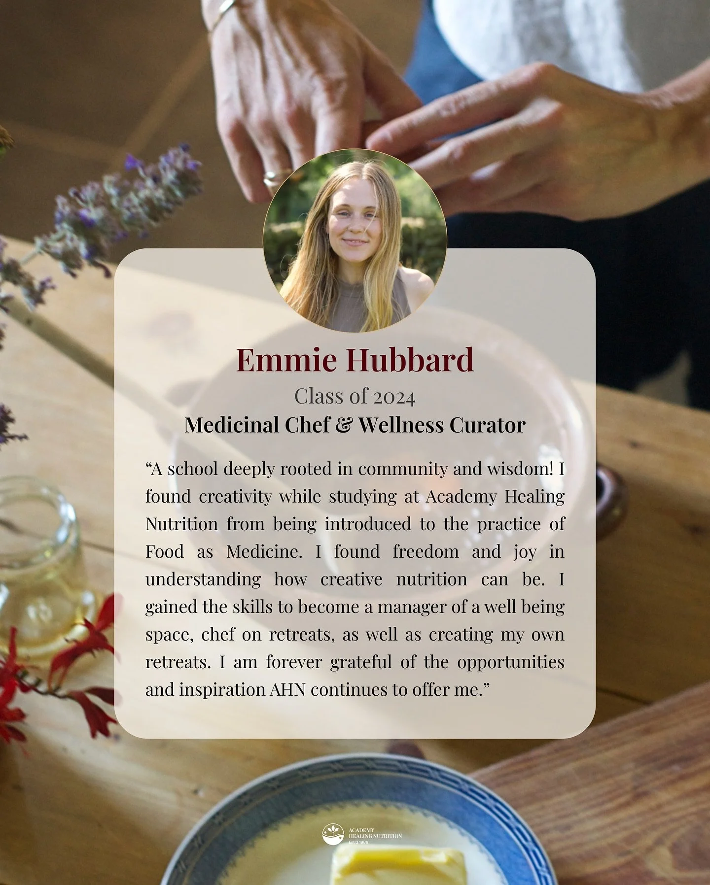 Meet @emmie.ray, Class of 2024 ✨ Emmie is a wellness center manager, endurance runner, and retreat facilitator creating healing menus and immersive wellness experiences that help clients transform their relationship with food, movement, and overall w