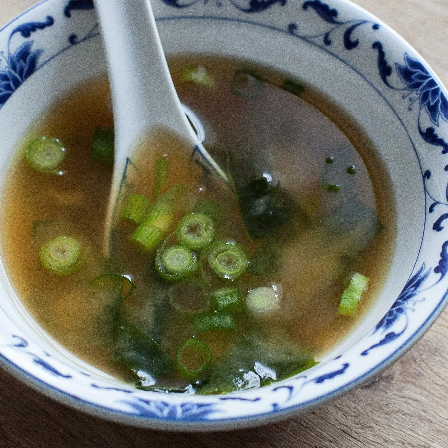 🌱 Spring is arriving and your Miso Soup is ready.

The days are lengthening, the world is waking up, and our bodies are asking for the same: to shed the heaviness of winter and move into renewal. 

In Traditional Chinese Medicine, spring is the seas