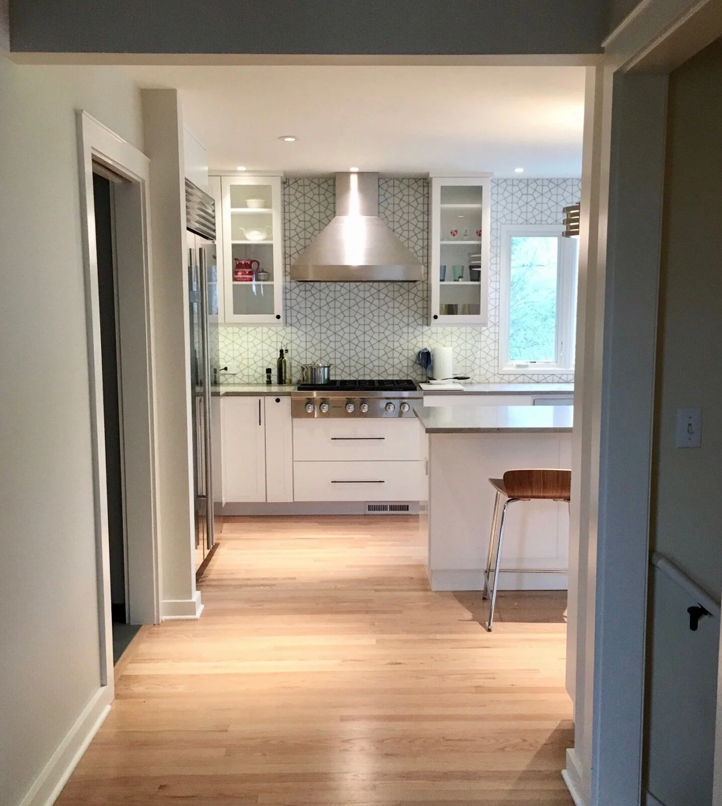 Welcoming, Modern Kitchen